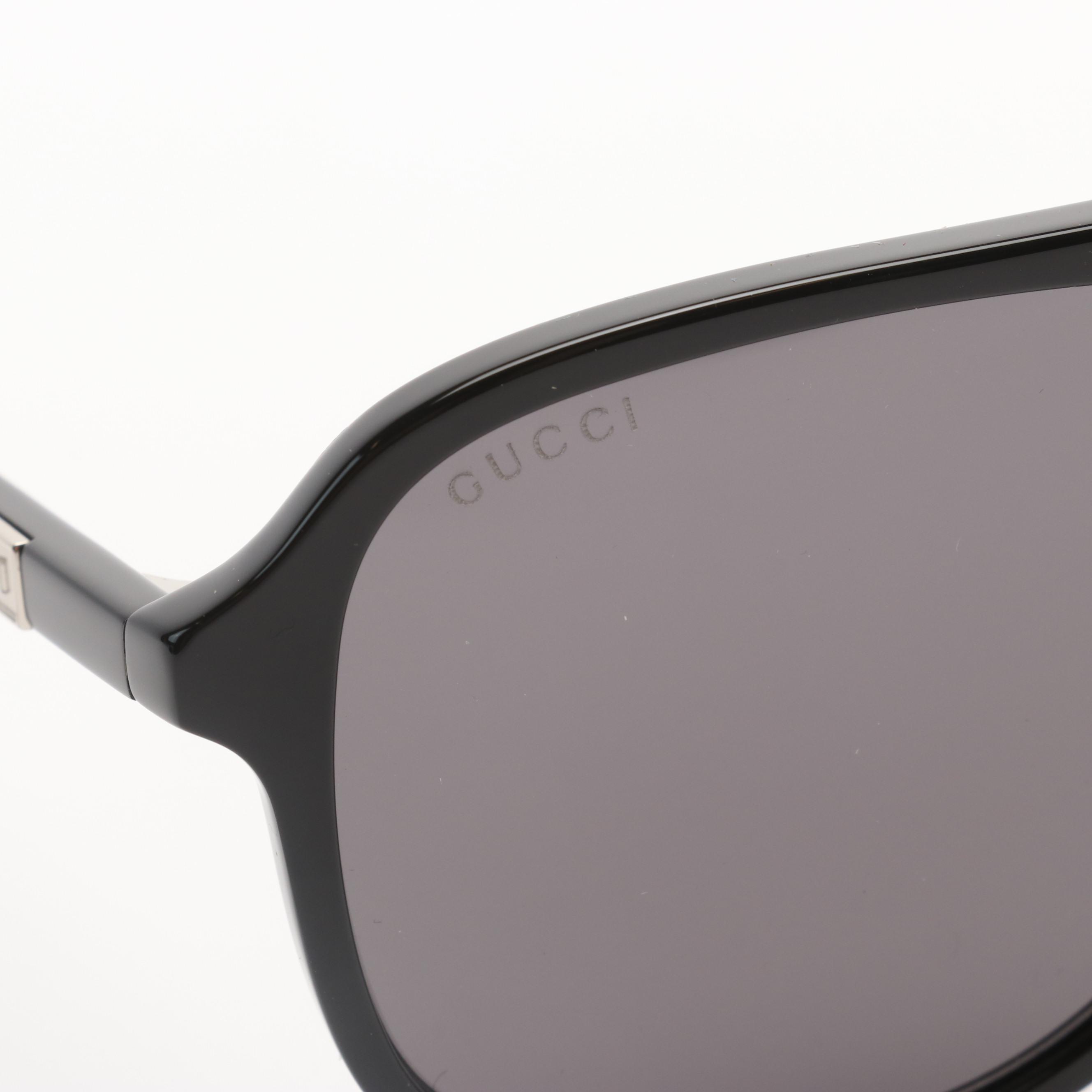 Gucci GG1156S Sunglasses with Case