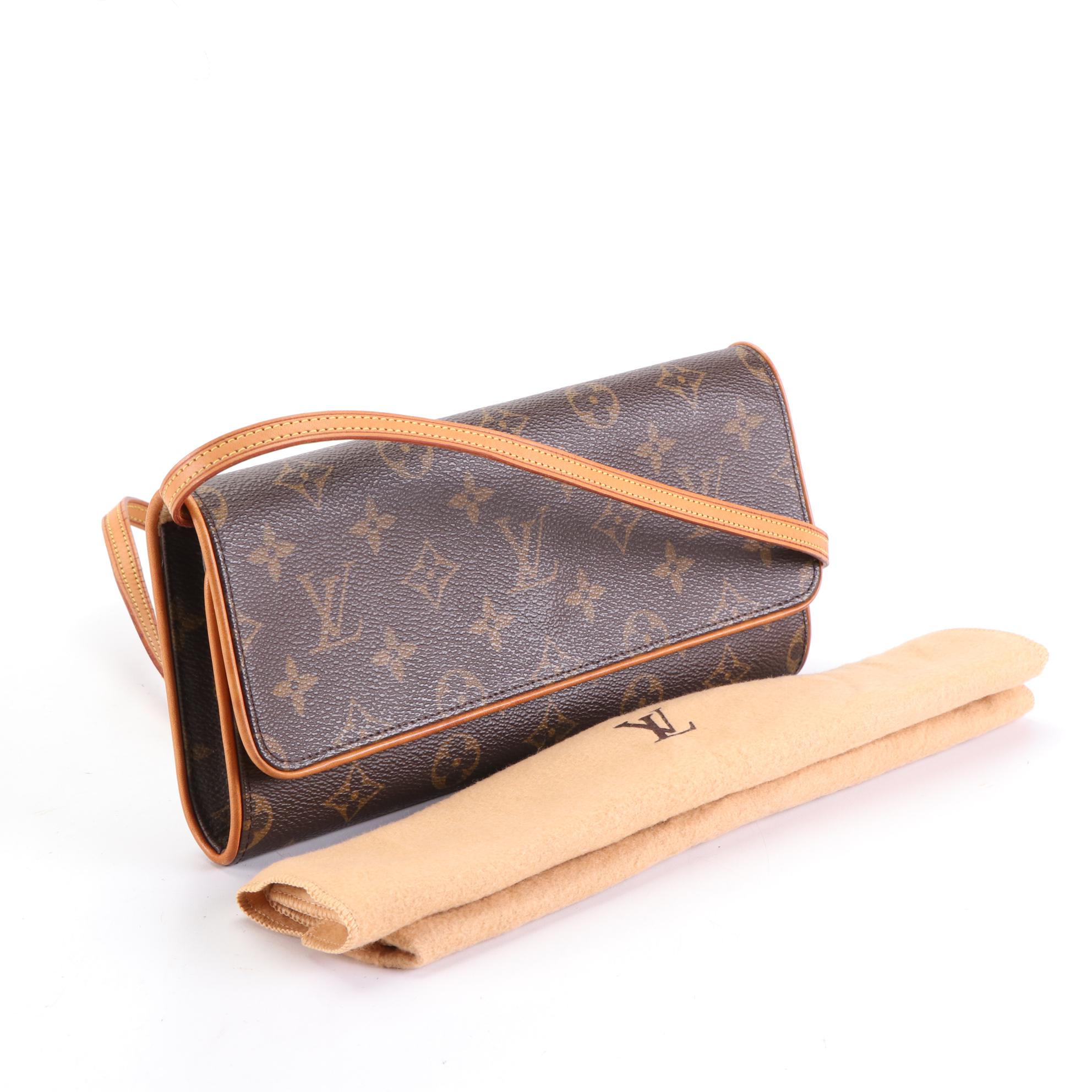 Louis Vuitton Pochette Twin GM in Monogram Canvas and Vachetta Leather