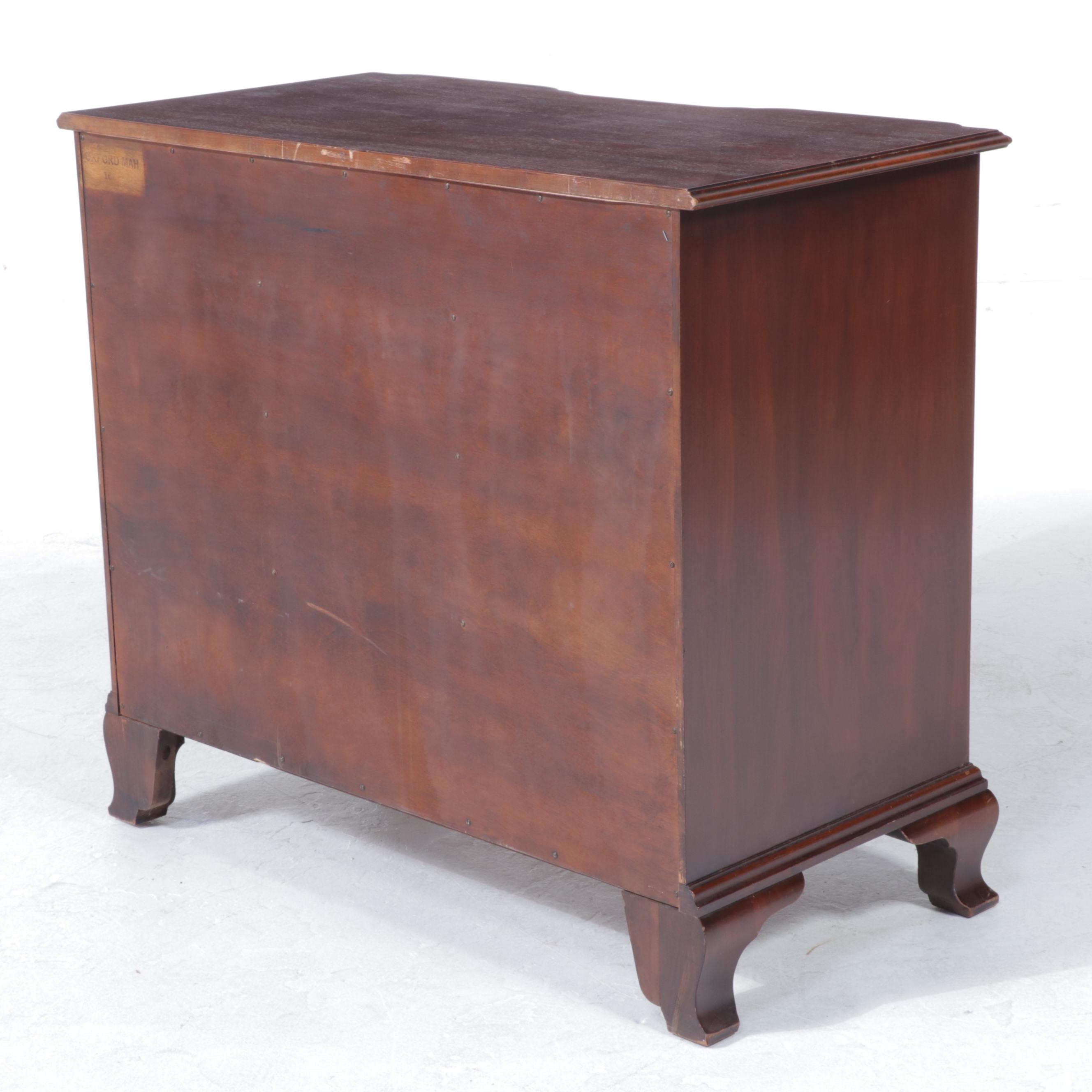 Kindel Federal Style Mahogany Serpentine-Front Four-Drawer Chest