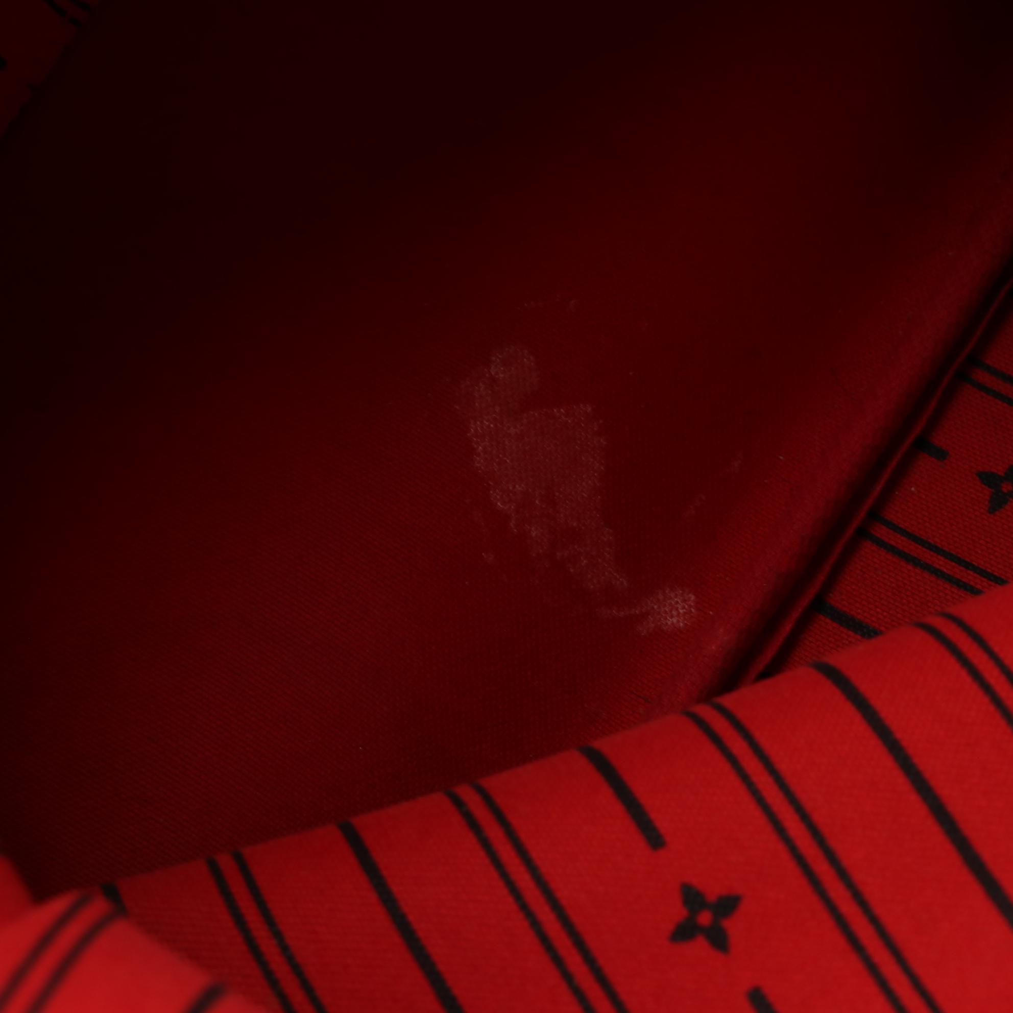 Louis Vuitton Neverfull MM Tote in Damier Ebene Canvas and Leather