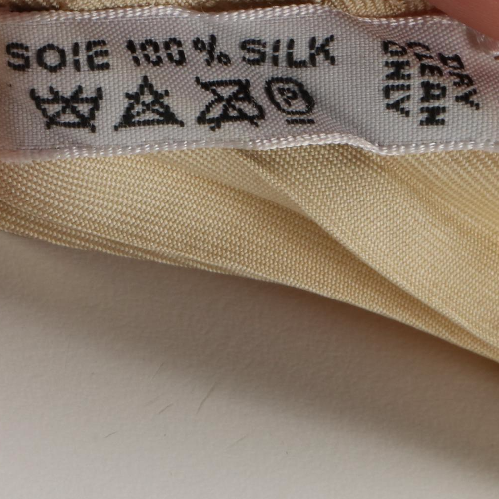 Hermès "Couvée d'Hermès" Scarf 90 in Silk Plissé with Box