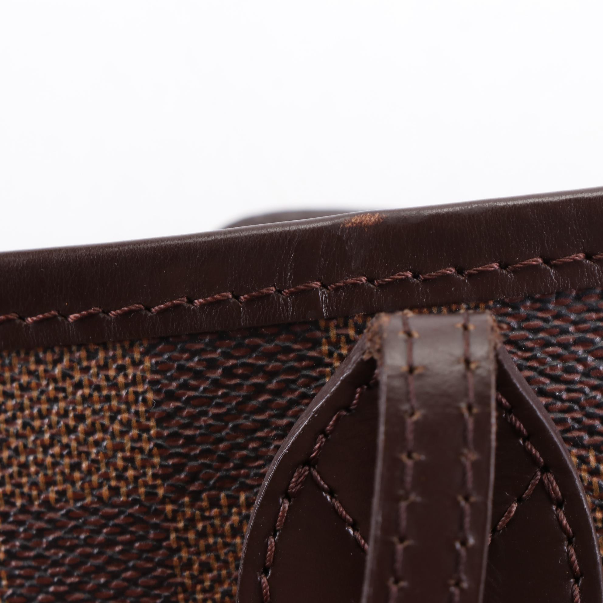 Louis Vuitton Neverfull MM in Damier Ebene Canvas and Leather