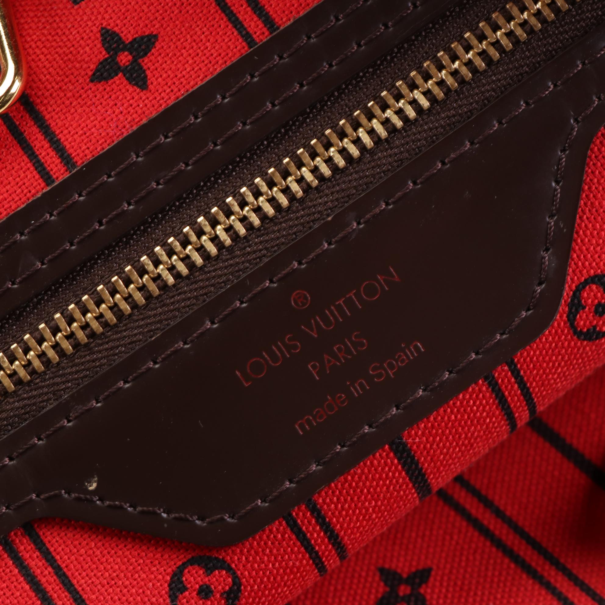 Louis Vuitton Neverfull MM Tote in Damier Ebene Canvas and Leather