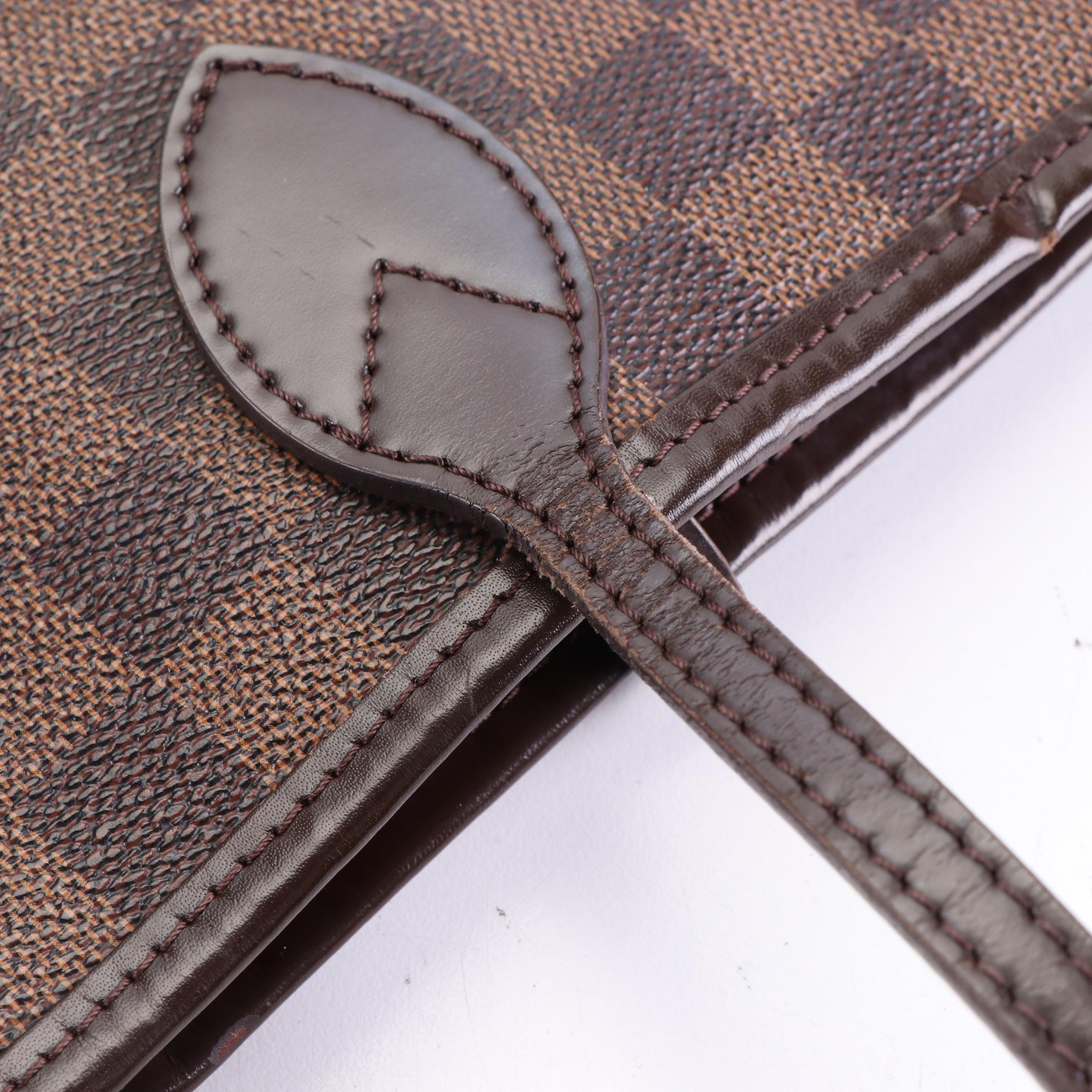Louis Vuitton Neverfull MM Tote in Damier Ebene Canvas and Leather