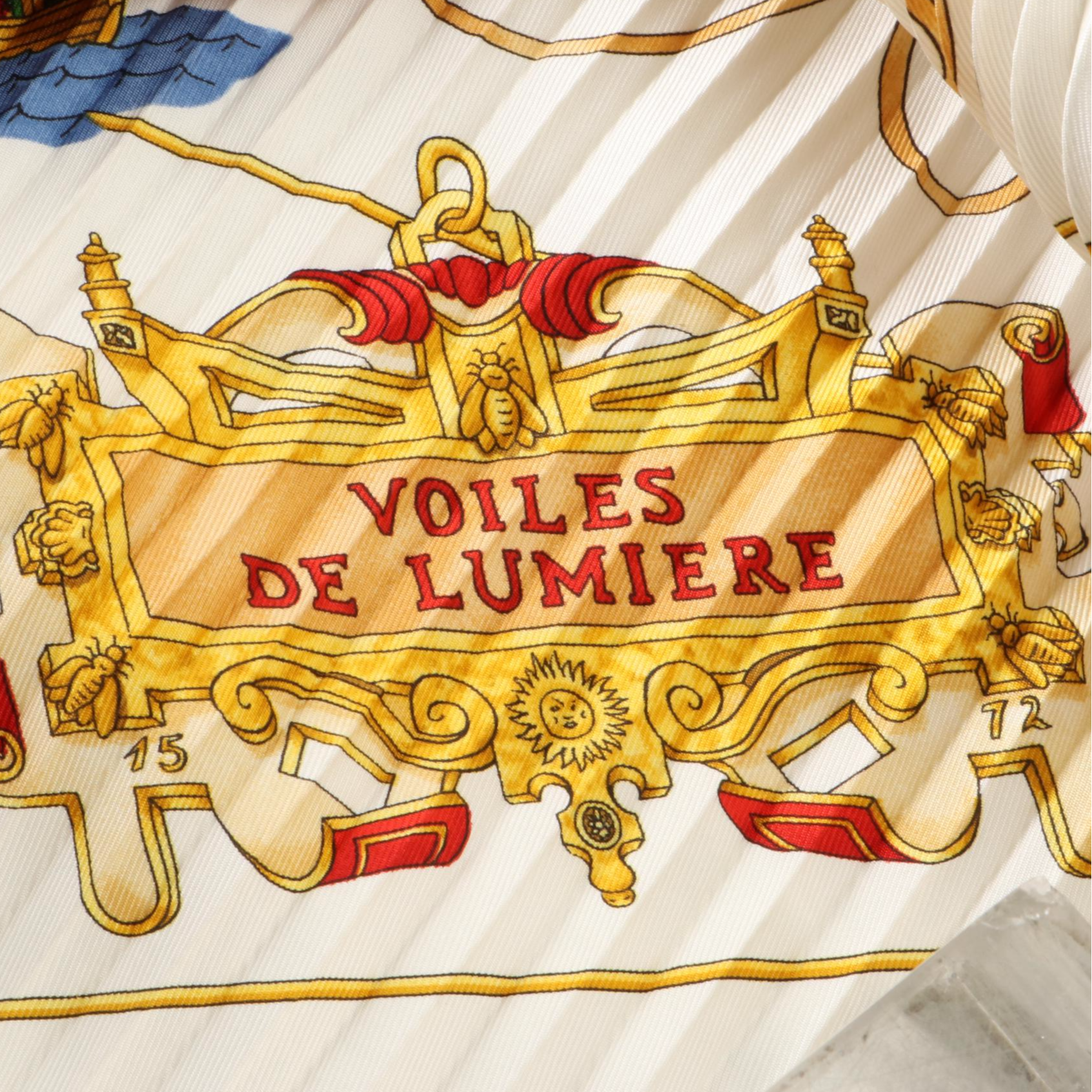 Hermès ''Voiles de Lumières'' Scarf 90 Plissé in Silk Twill with Box