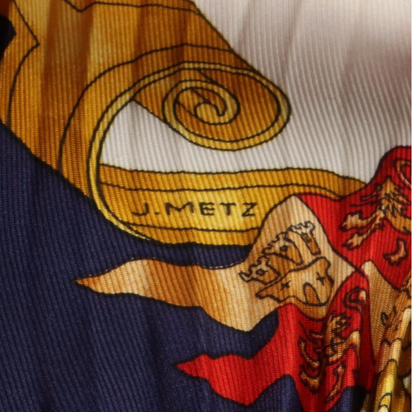 Hermès ''Voiles de Lumières'' Scarf 90 Plissé in Silk Twill with Box