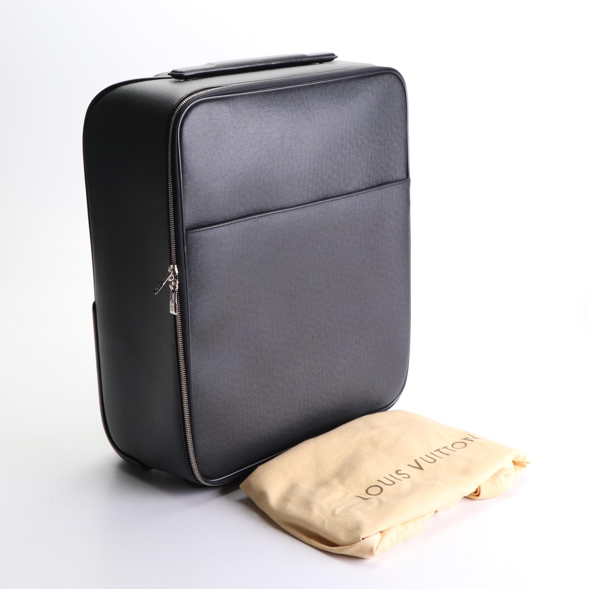 Louis Vuitton Pégase 45 Rolling Luggage in Taïga Leather