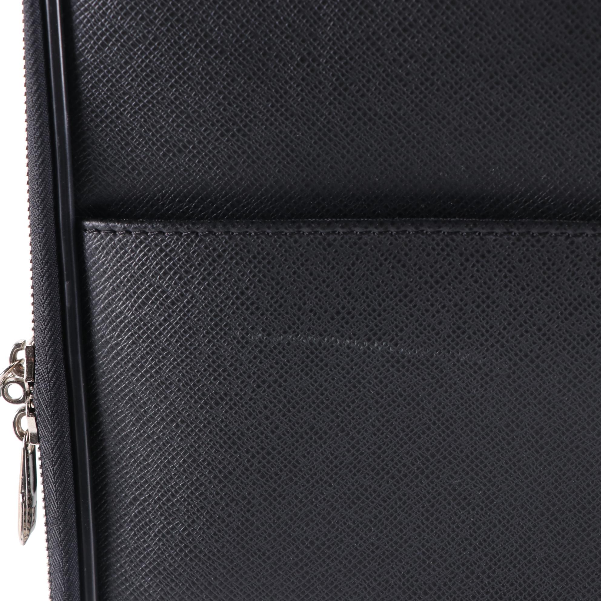 Louis Vuitton Pégase 45 Rolling Luggage in Taïga Leather