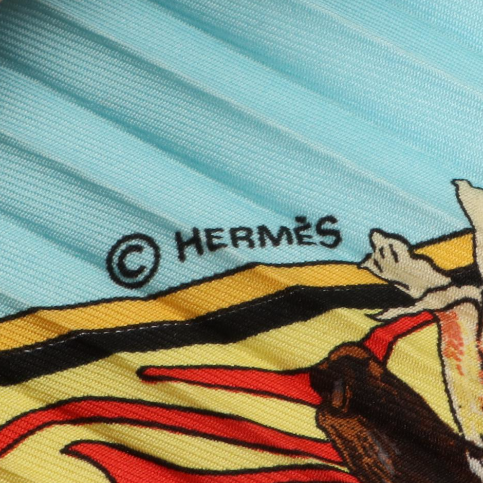 Hermès ''Kachinas'' Scarf 90 Plissé in Silk Twill with Box