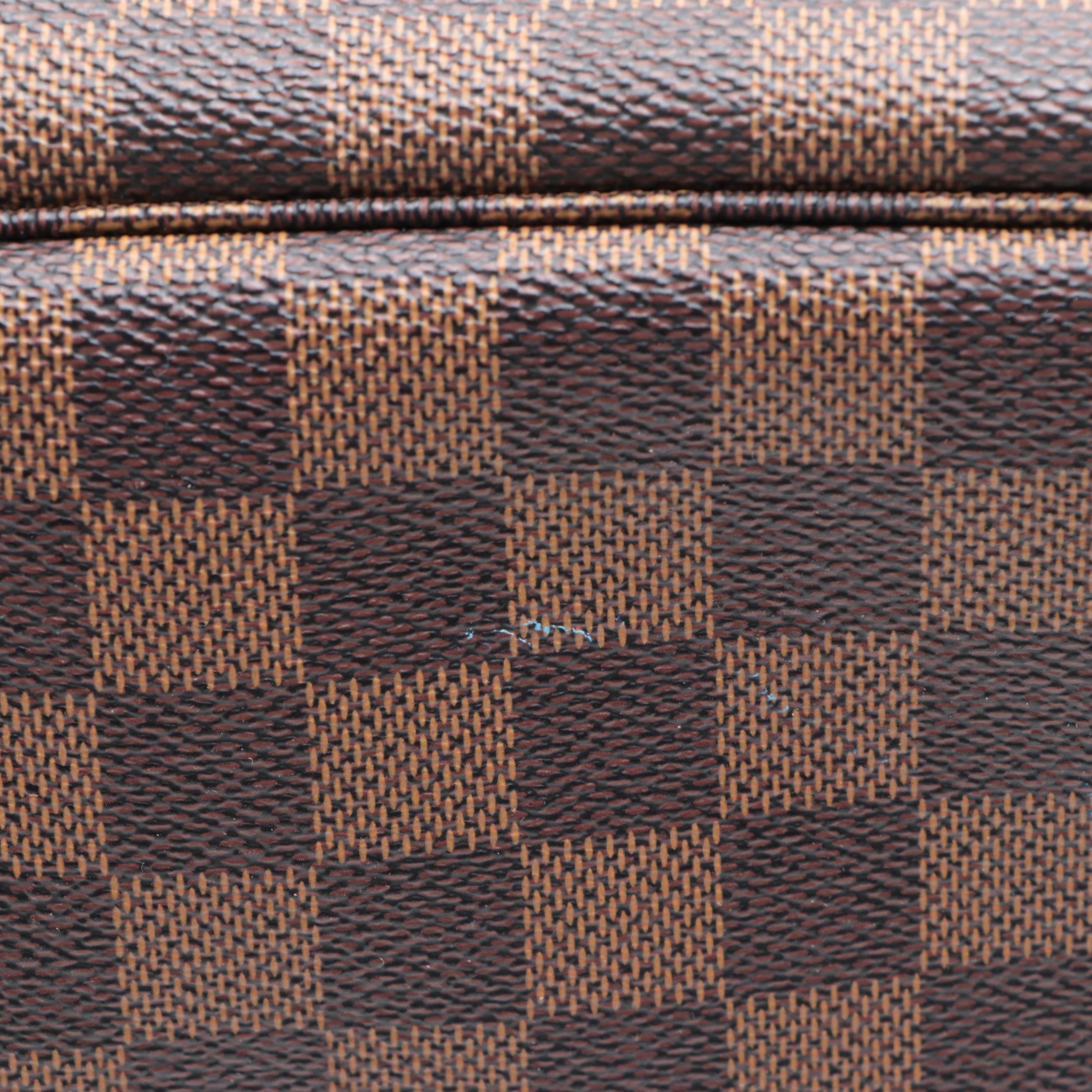 Louis Vuitton Neverfull MM in Damier Ebene Canvas and Dark Brown Leather