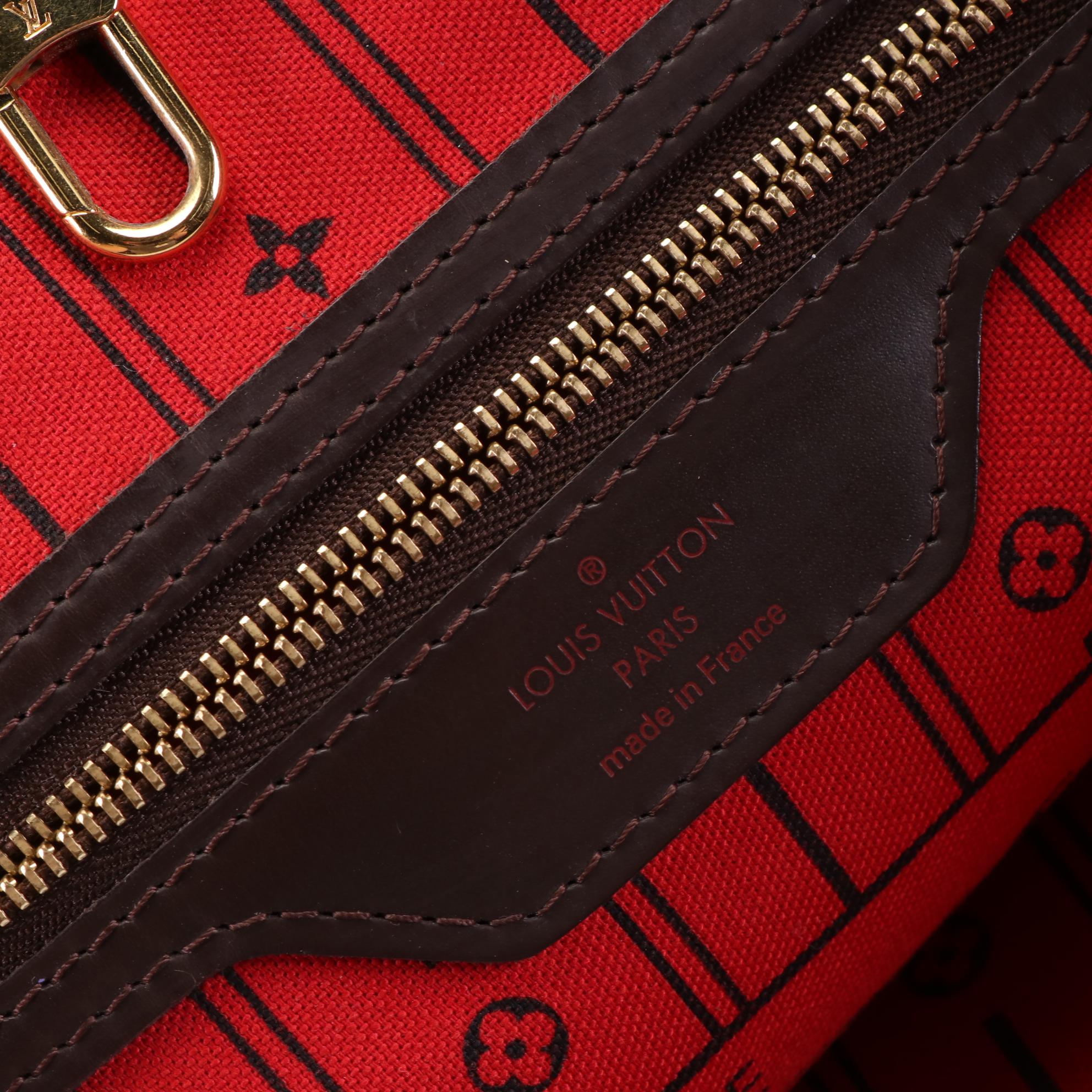 Louis Vuitton Neverfull MM in Damier Ebene Canvas and Leather