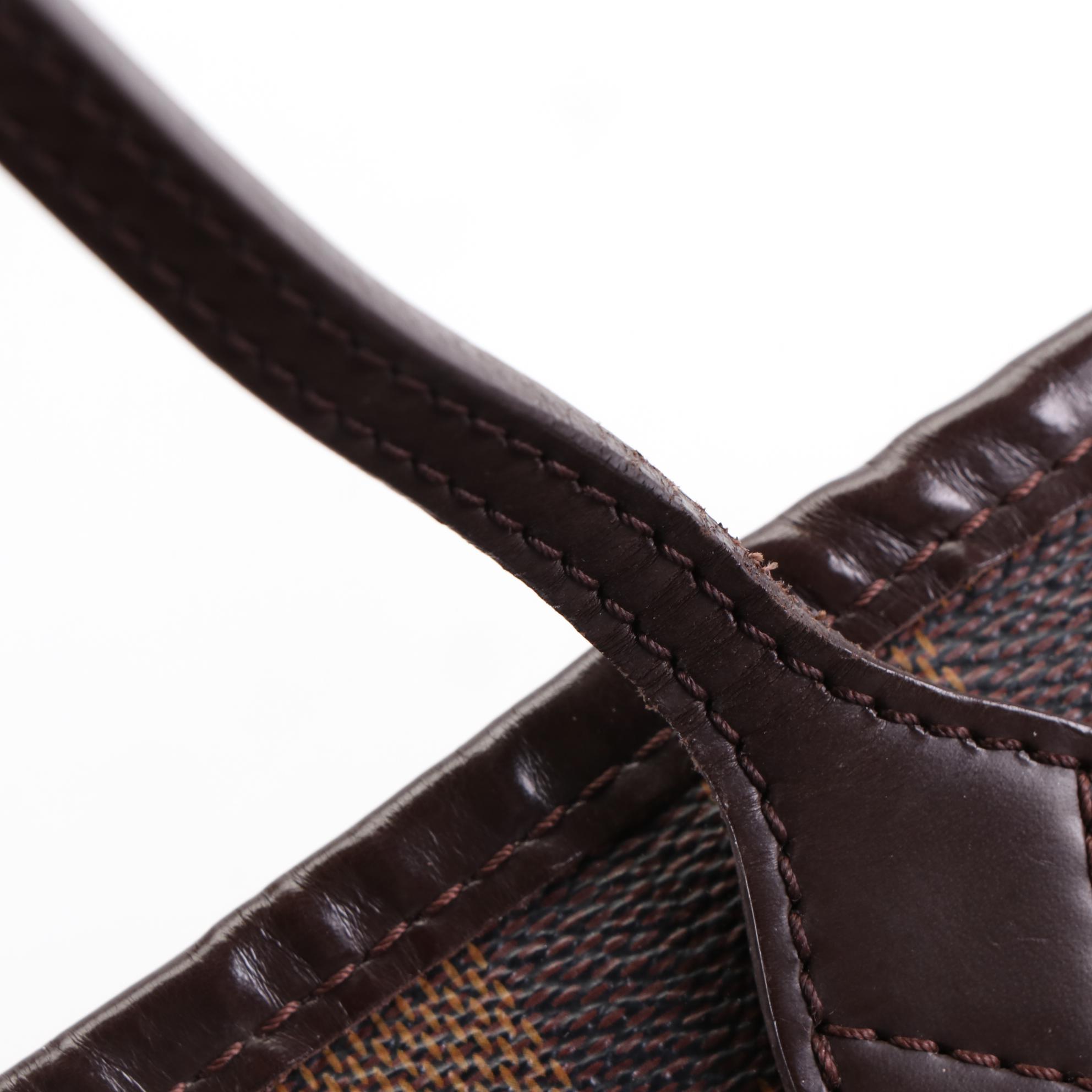 Louis Vuitton Neverfull MM in Damier Ebene Canvas and Leather