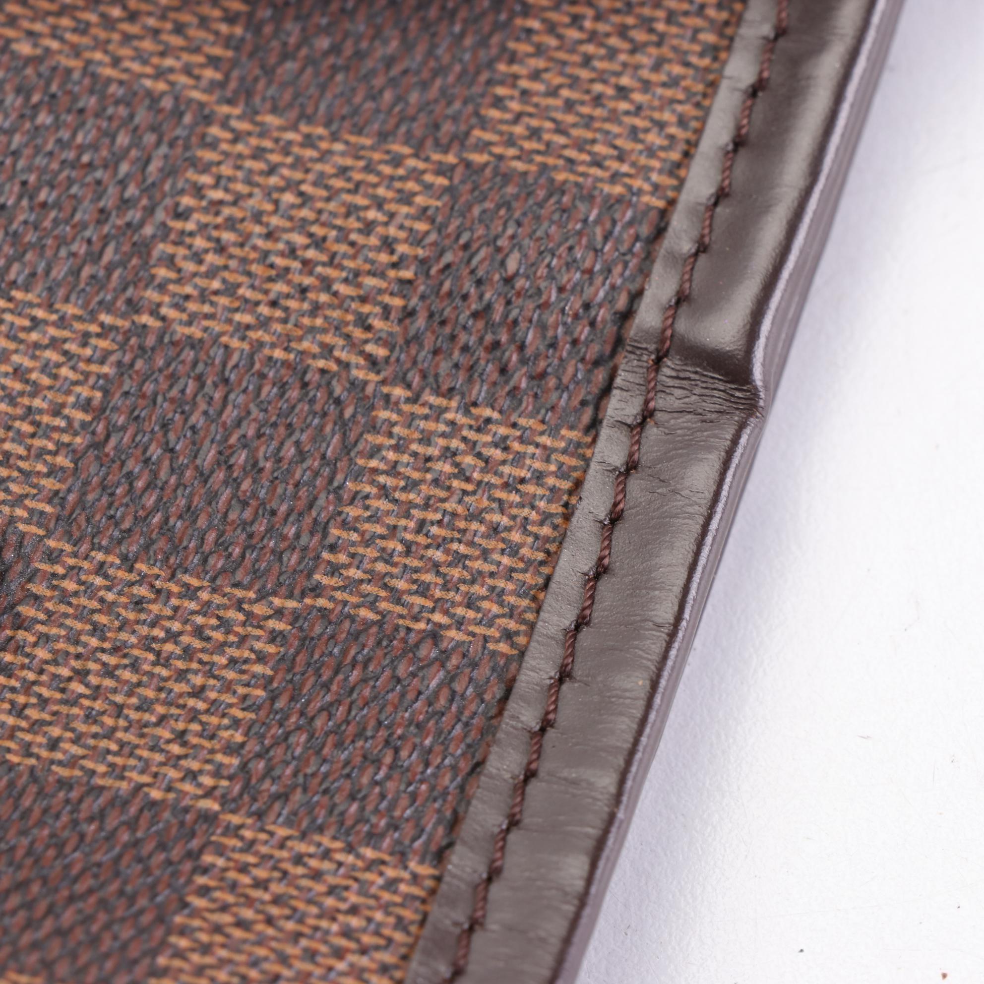 Louis Vuitton Neverfull MM in Damier Ebene Canvas and Leather