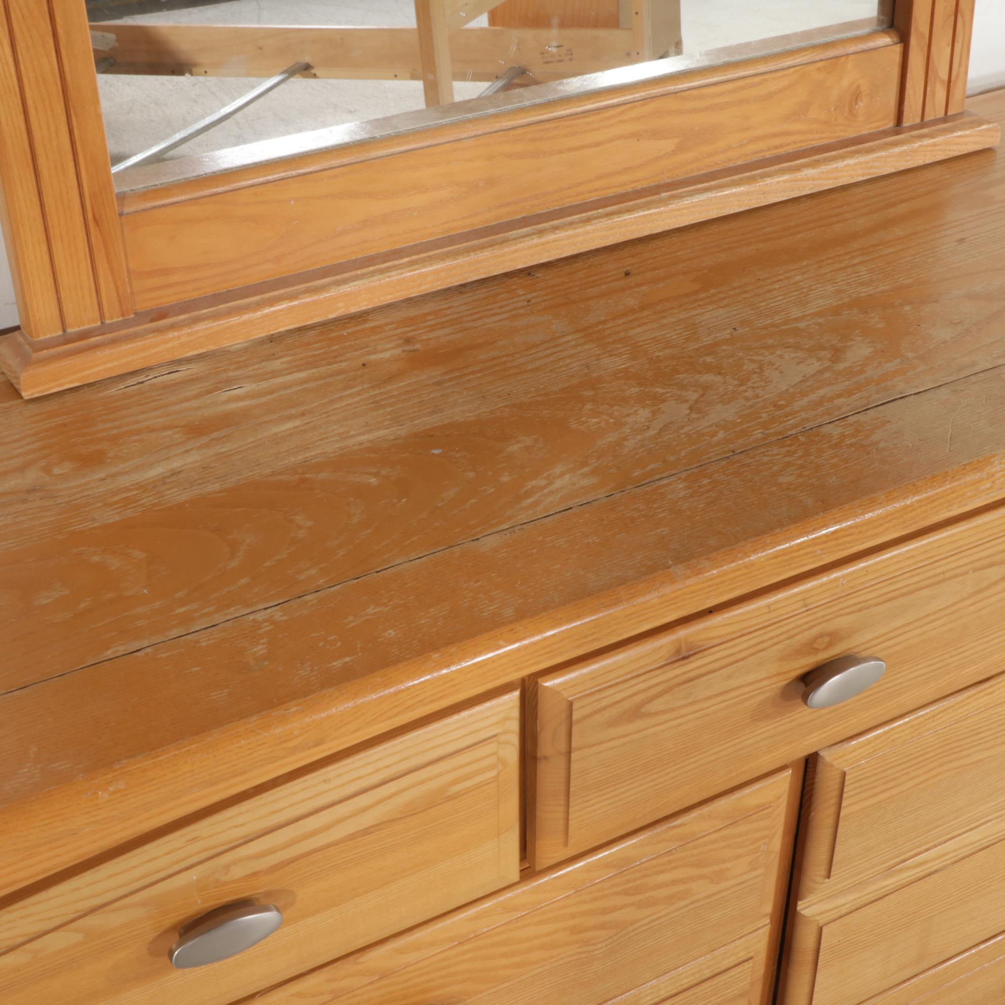 Vaughan Furniture Paneled Wood and Metal Spindle Bedroom Set