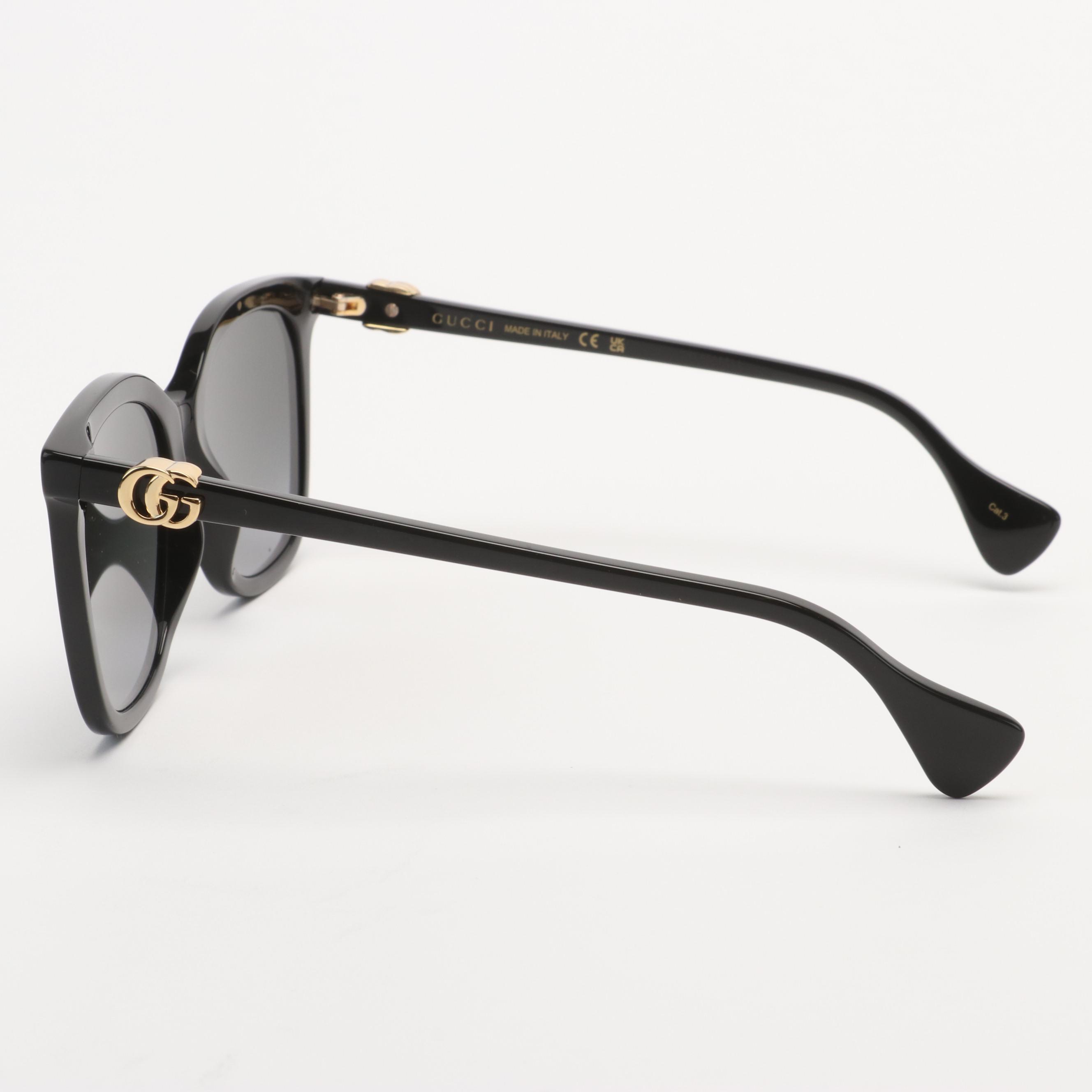 Gucci GG1071S Sunglasses with Case