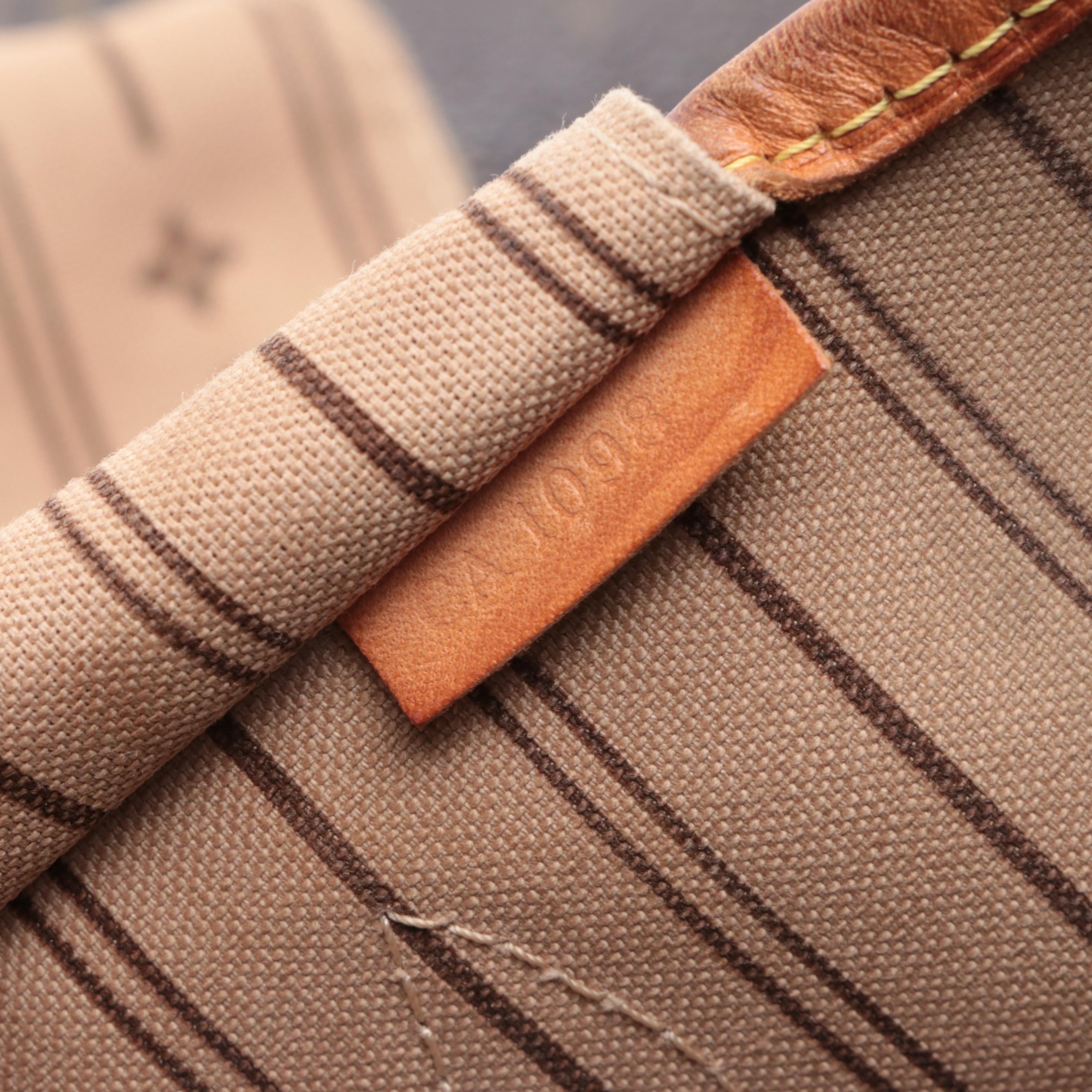 Louis Vuitton Neverfull MM in Monogram Canvas