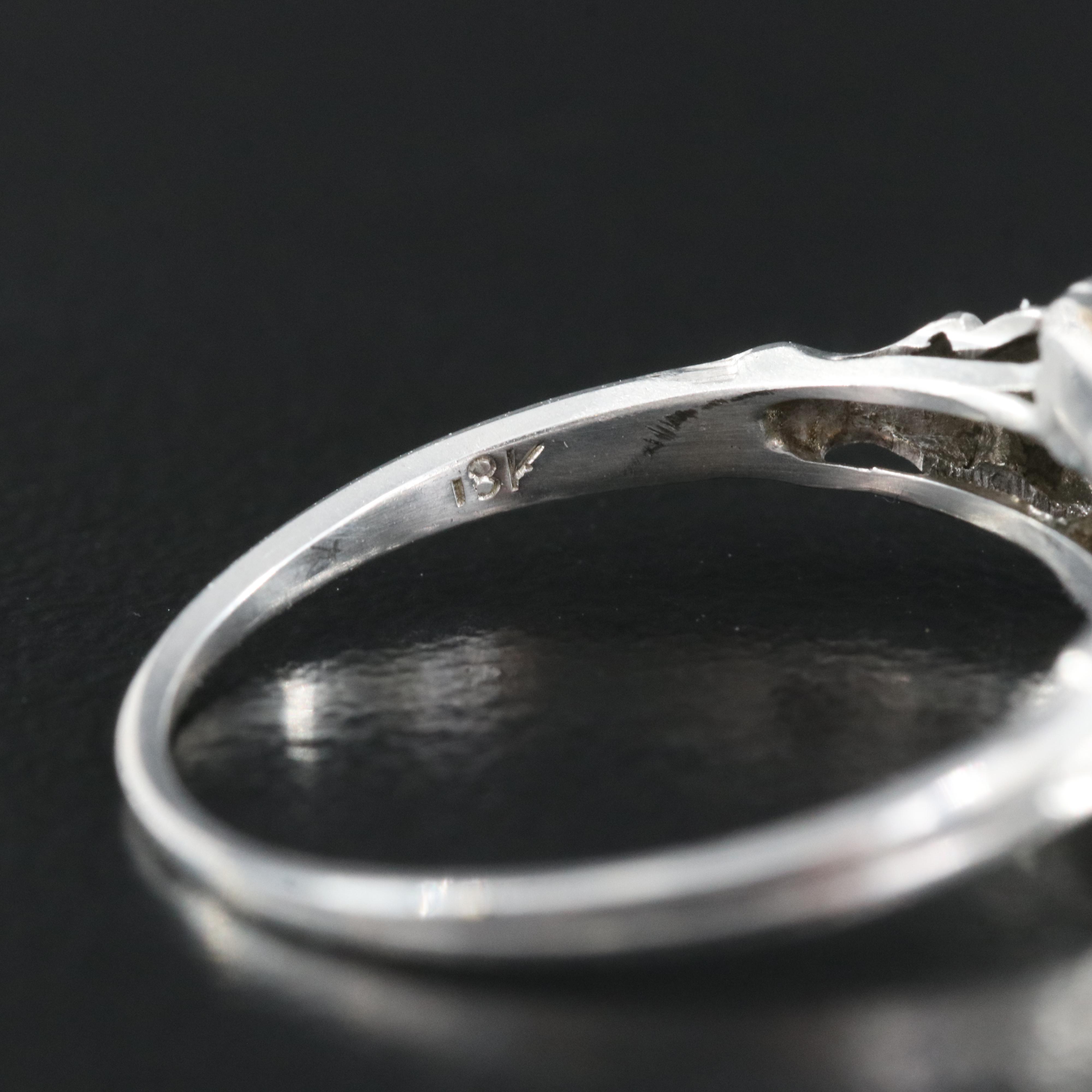 Vintage 18K 0.05 CT Diamond Ring