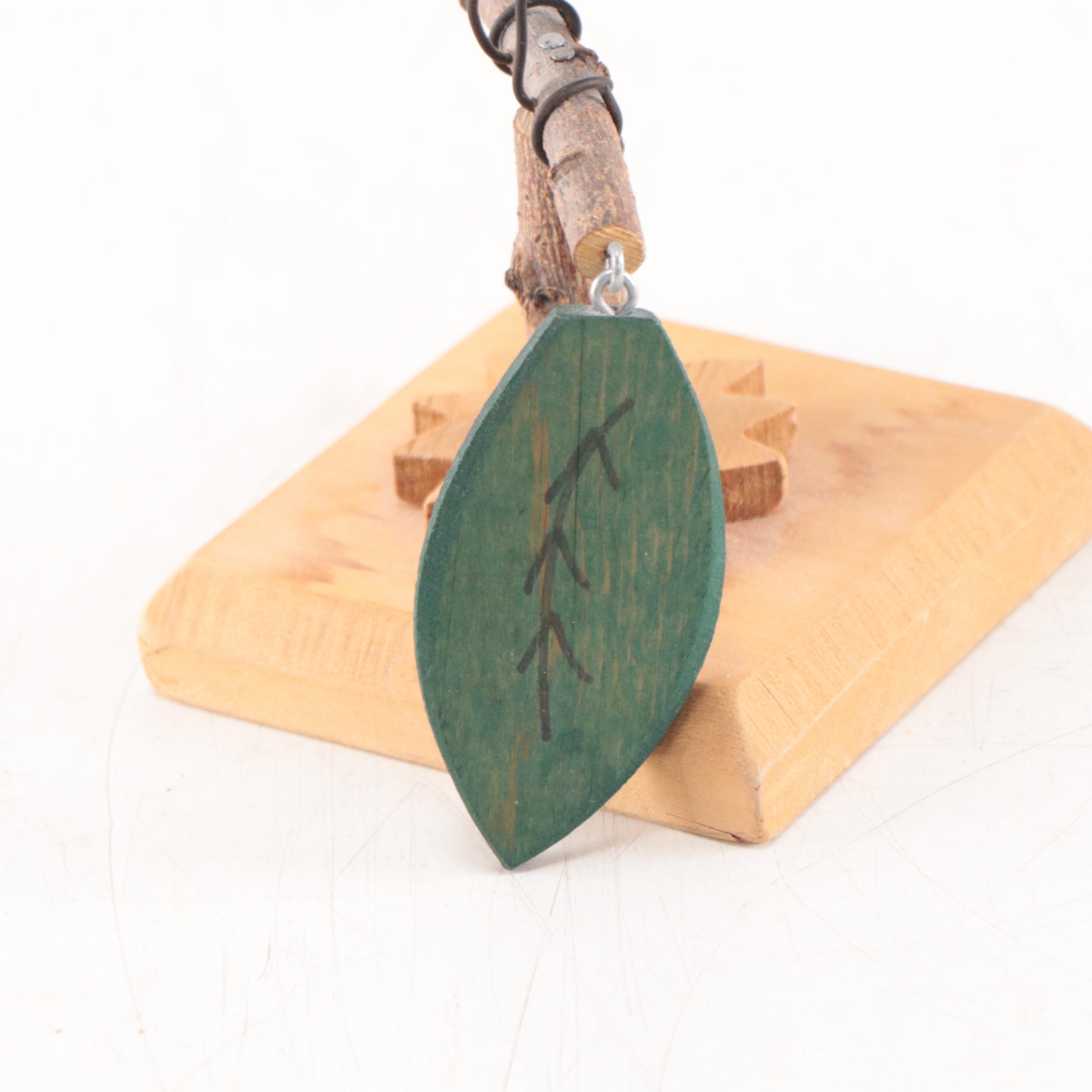 Folk Art Carved Wood Sculpture of Raven, circa 1990