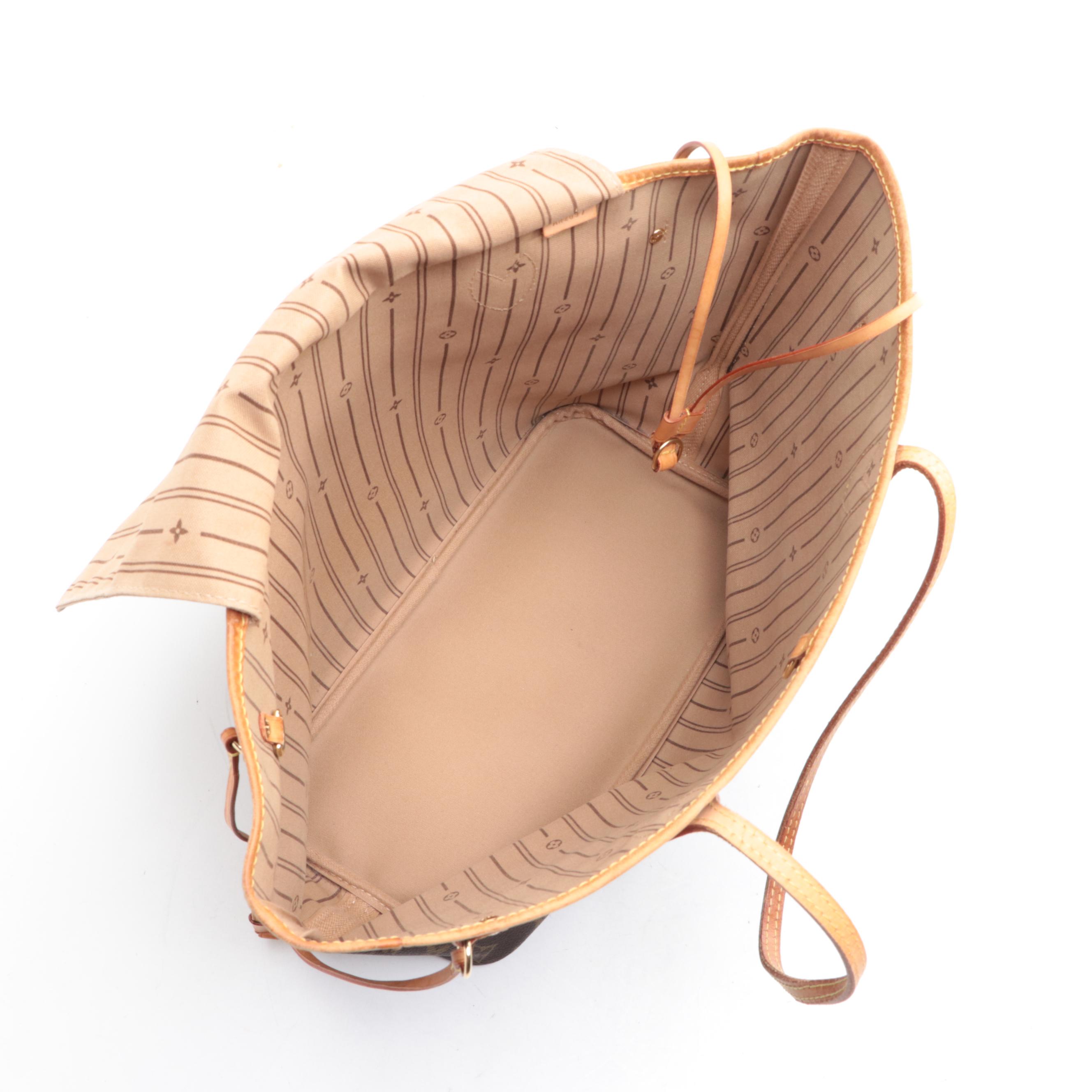 Louis Vuitton Neverfull MM in Monogram Canvas and Vachetta Leather