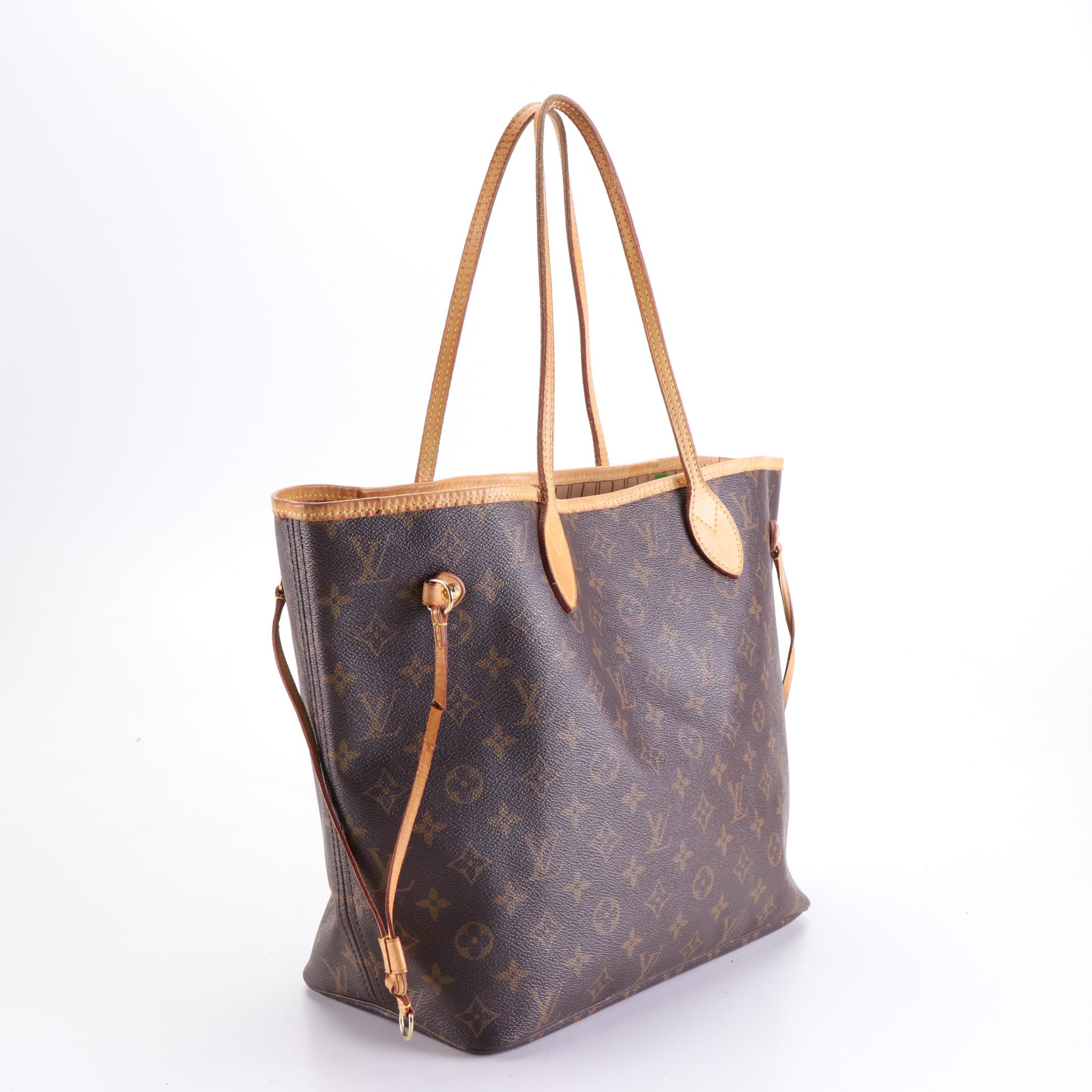 Louis Vuitton Neverfull MM in Monogram Canvas and Vachetta Leather
