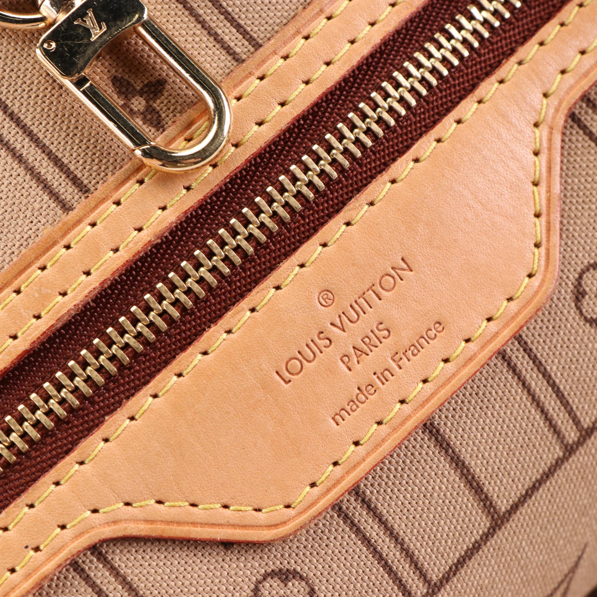 Louis Vuitton Neverfull MM in Monogram Canvas and Vachetta Leather