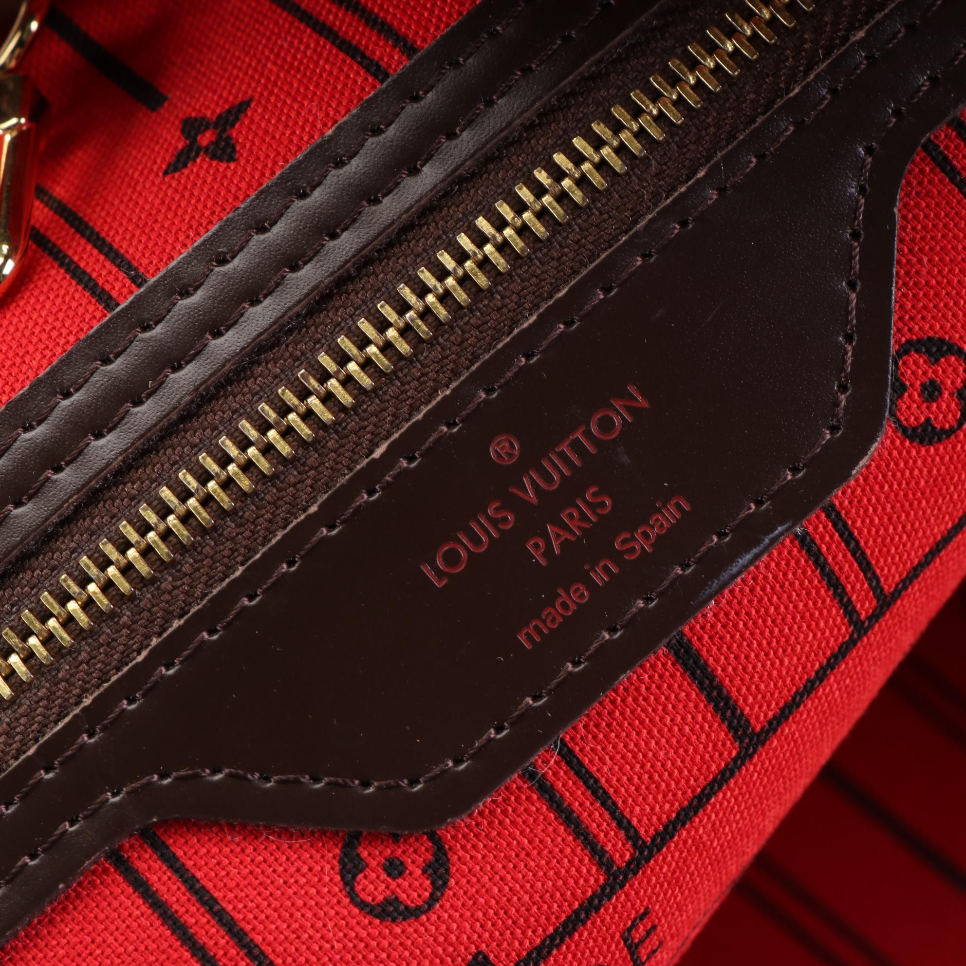 Louis Vuitton Neverfull MM Tote in Damier Ebene Canvas and Leather