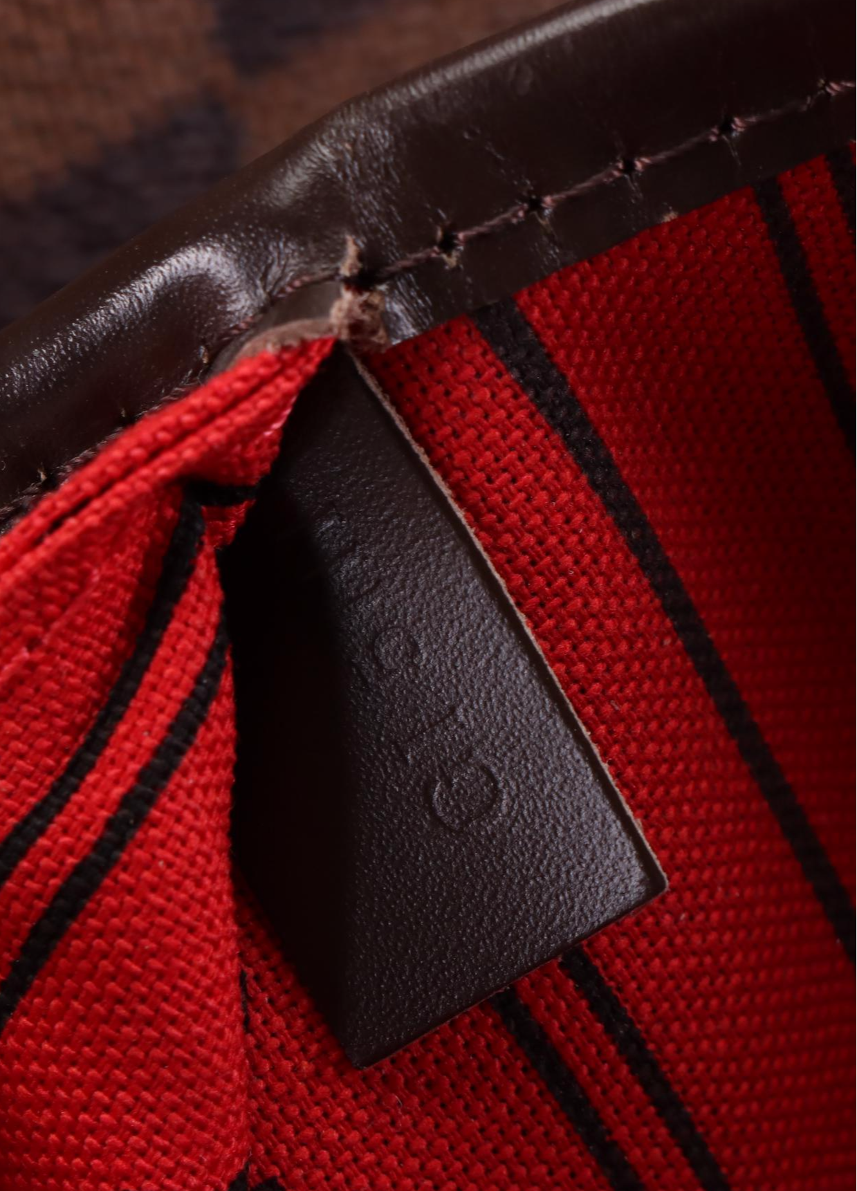 Louis Vuitton Neverfull MM Tote in Damier Ebene Canvas and Leather