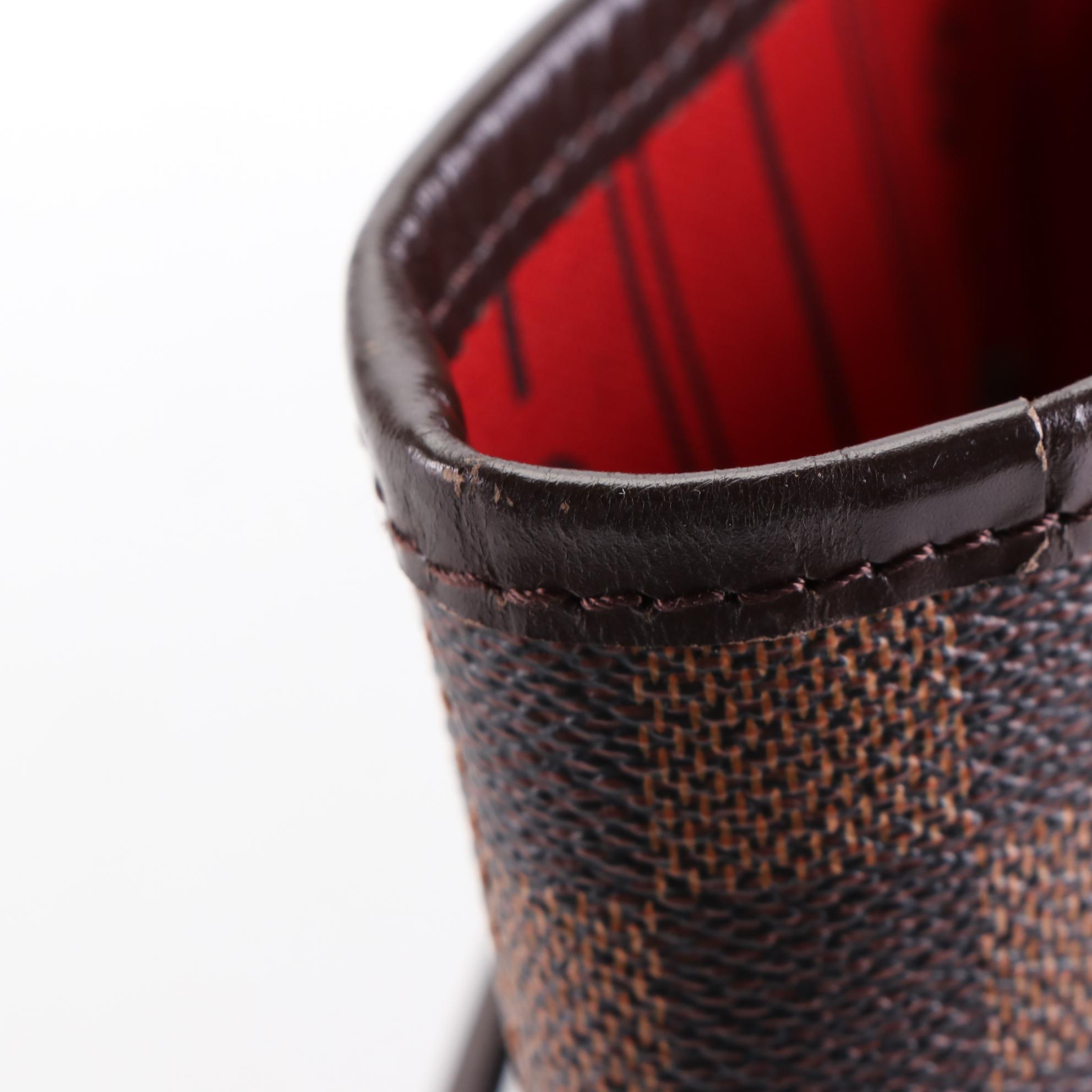 Louis Vuitton Neverfull MM Tote in Damier Ebene Canvas and Leather