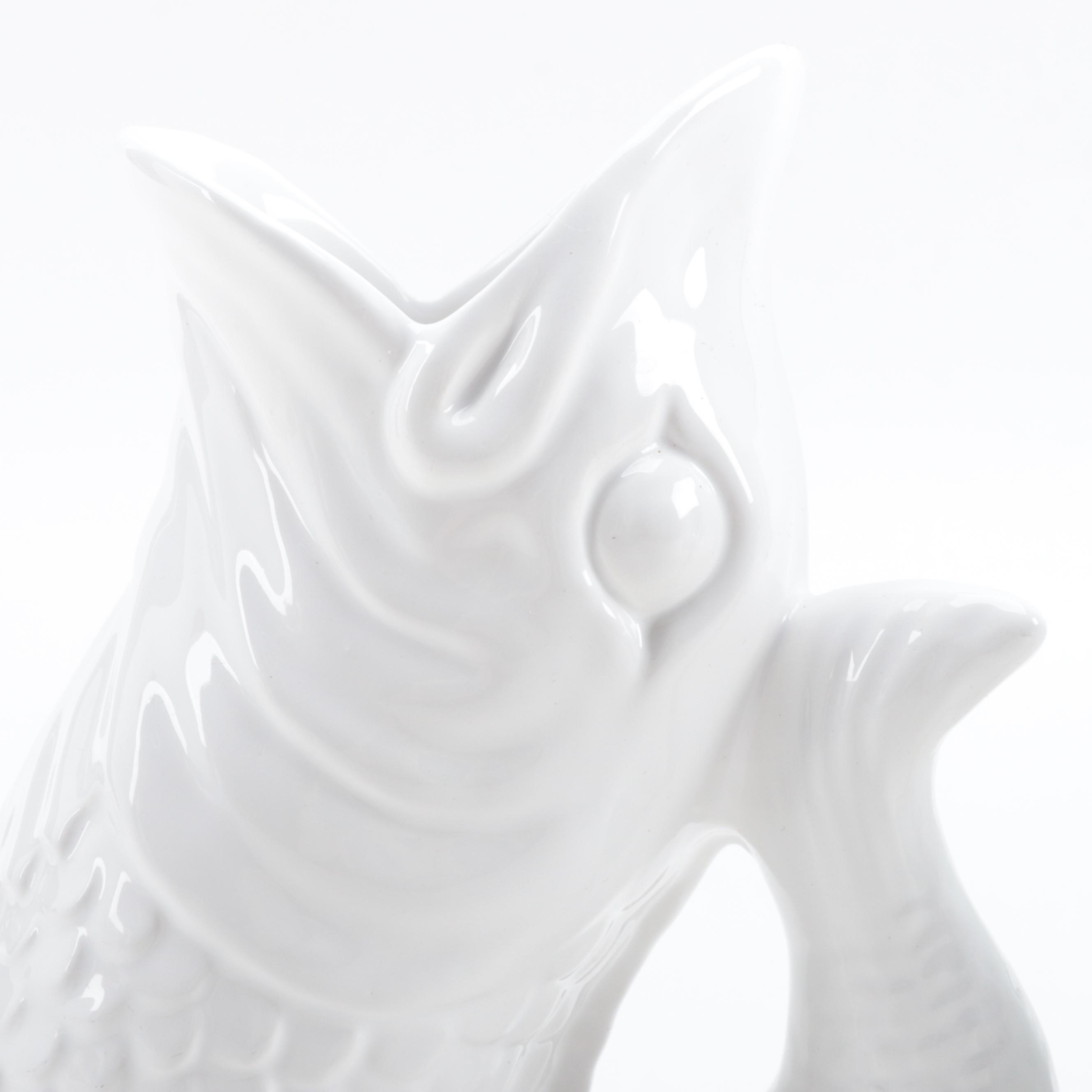 Mottahedeh Metropolitan Museum of Art Chelsea Style Pitcher and Gluggle Jug