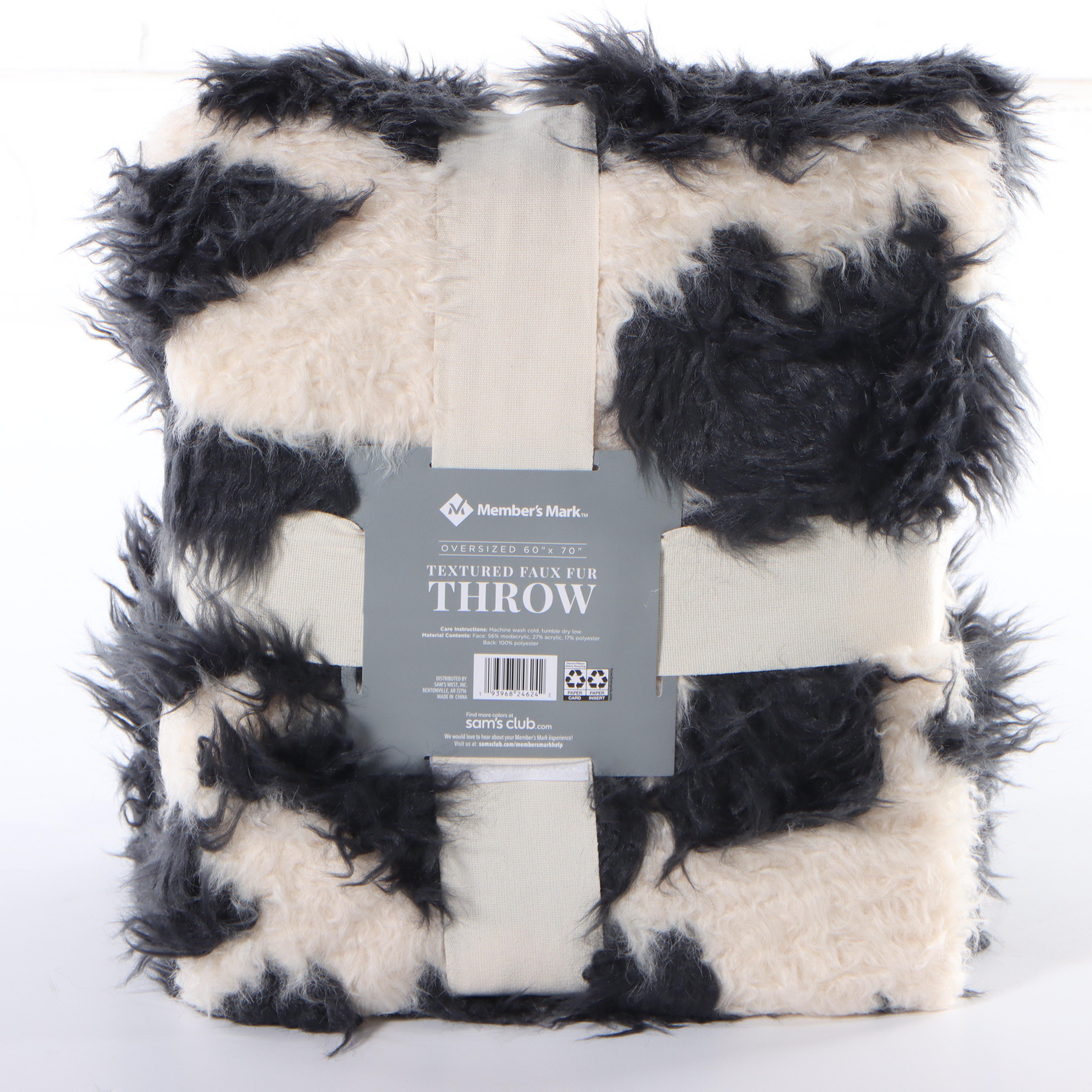 Member's Mark Black and White Faux Fur Oversized Throw