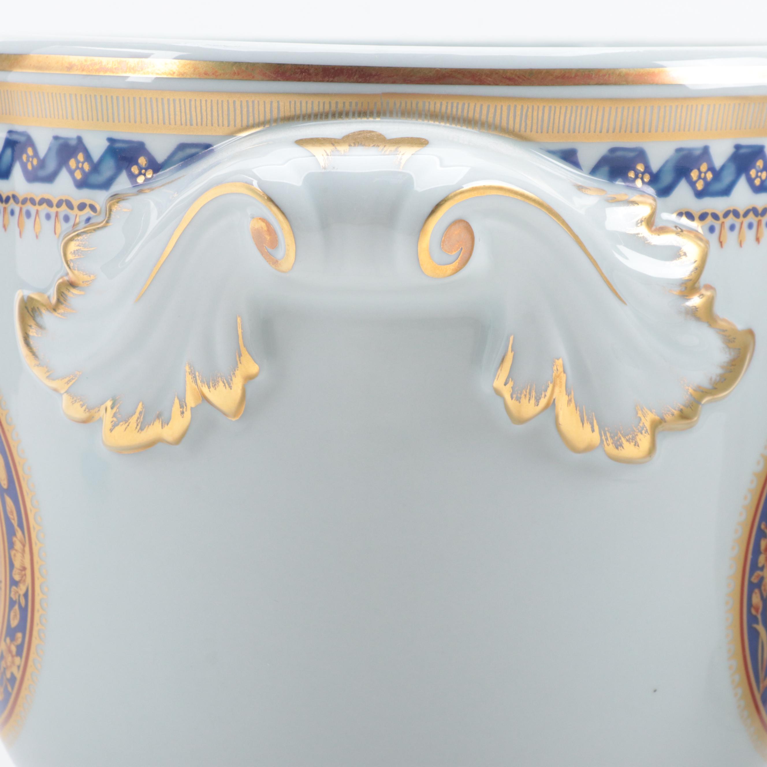 Mottahedeh "Chinoise Blue" Porcelain Cache Pots