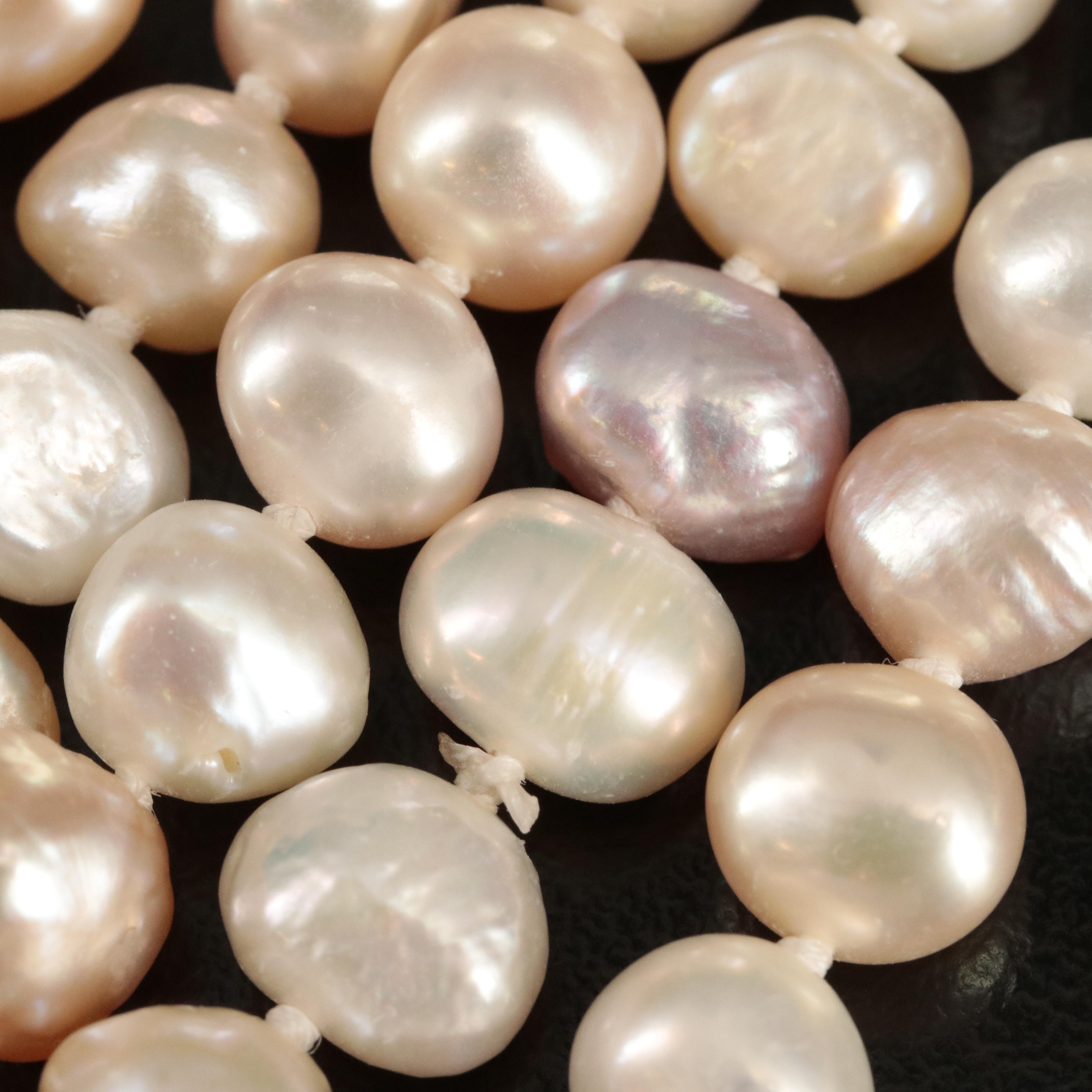 Rope Length Pearl Necklace