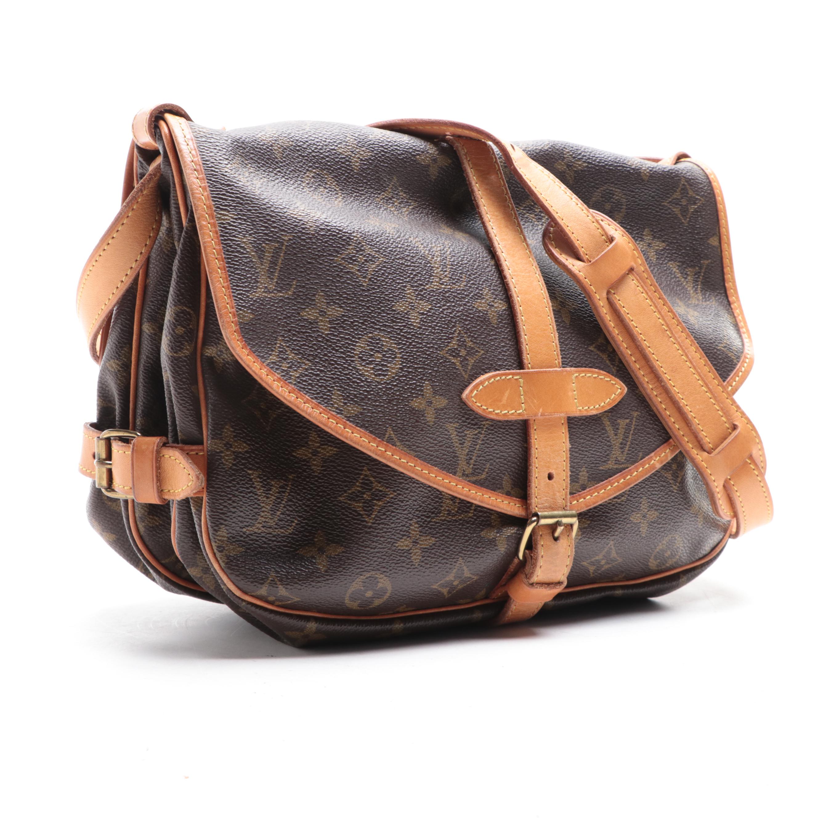 Louis Vuitton Saumur 30 Messenger Bag in Monogram Canvas and Vachetta Leather