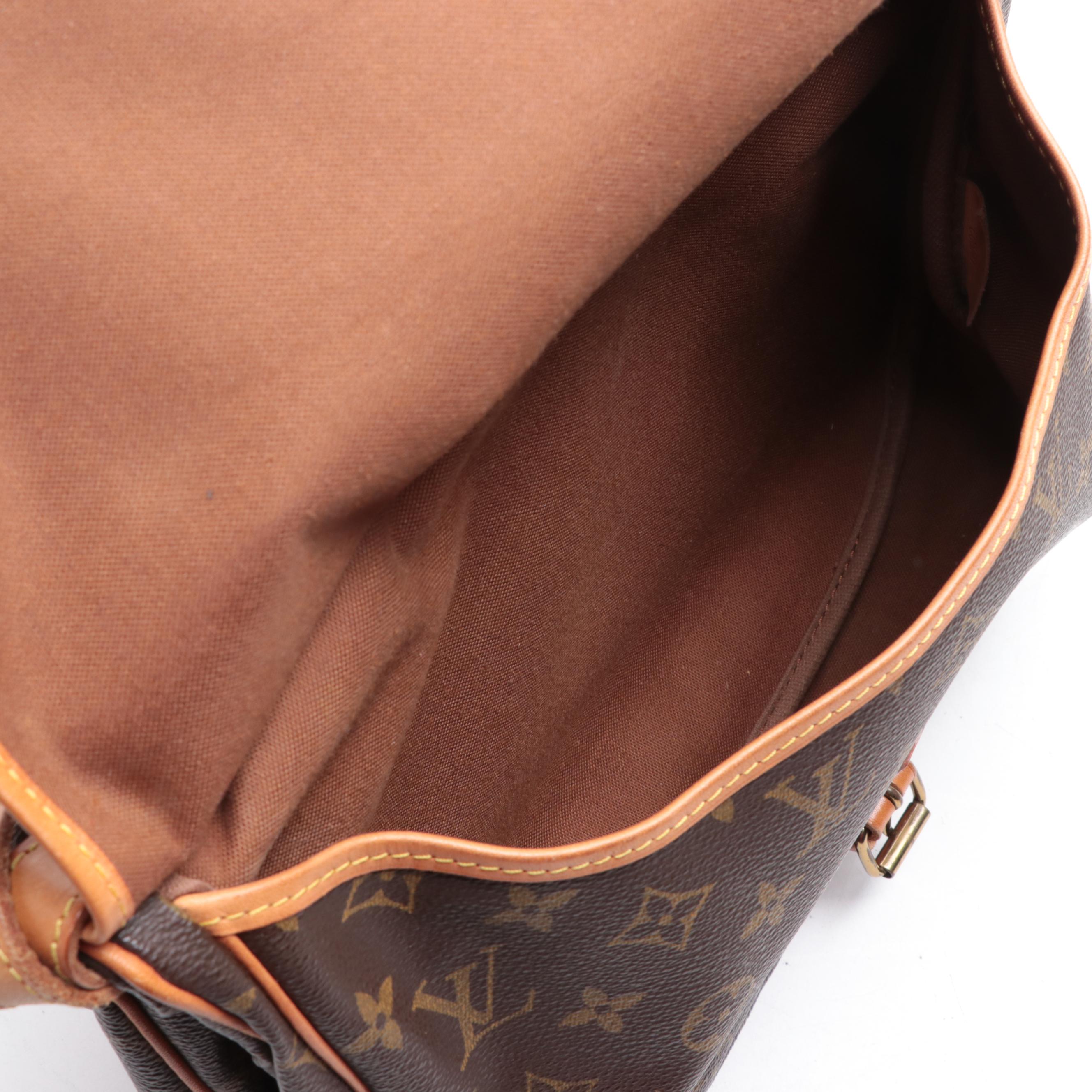 Louis Vuitton Saumur 30 Messenger Bag in Monogram Canvas and Vachetta Leather