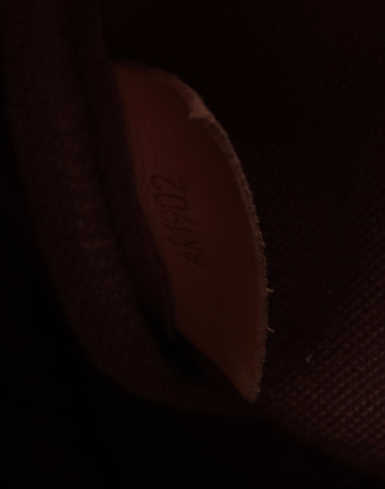 Louis Vuitton Saumur 30 Messenger Bag in Monogram Canvas and Vachetta Leather