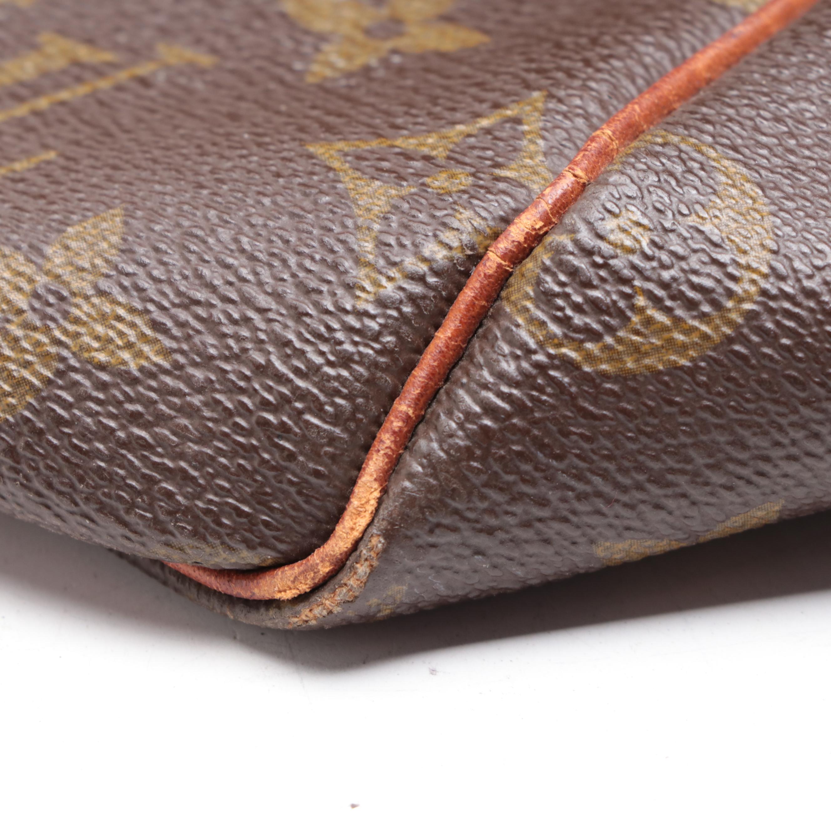 Louis Vuitton Keepall 55 in Monogram Canvas and Vachetta Leather