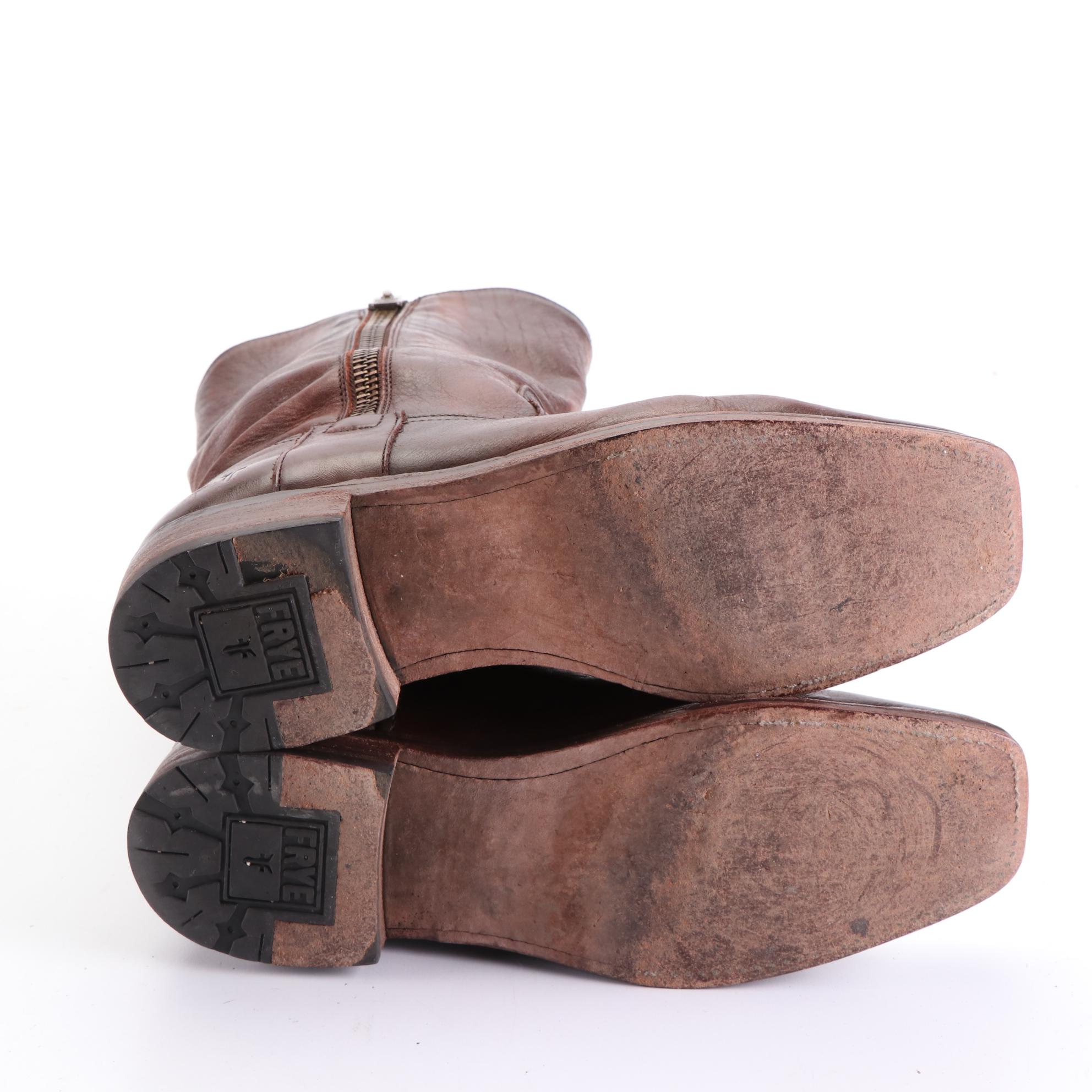 Frye Boots in Brown Leather
