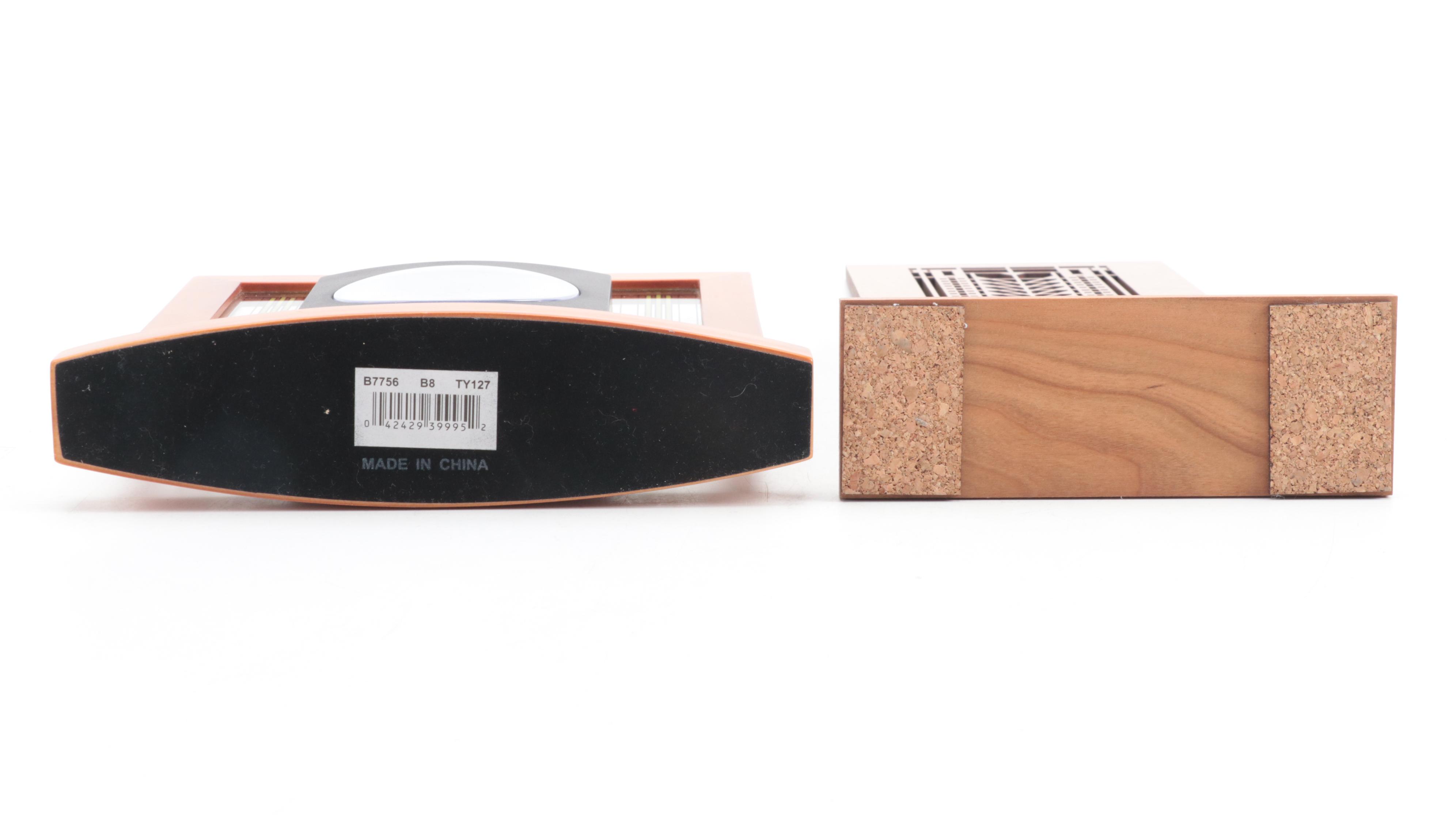 Bulova Frank Lloyd Wright Style Clock with Frank Lloyd Wright Style Table Décor