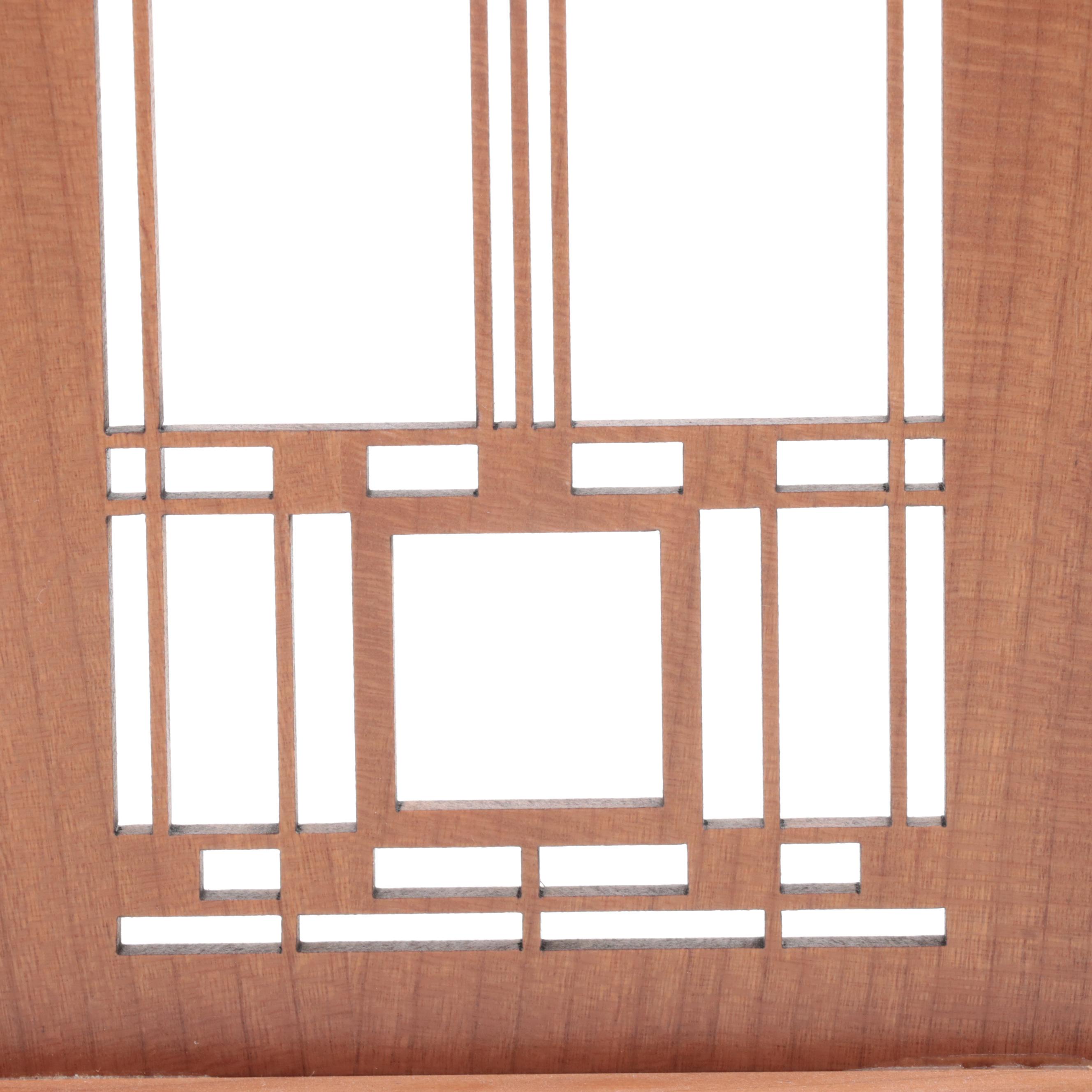 Bulova Frank Lloyd Wright Style Clock with Frank Lloyd Wright Style Table Décor