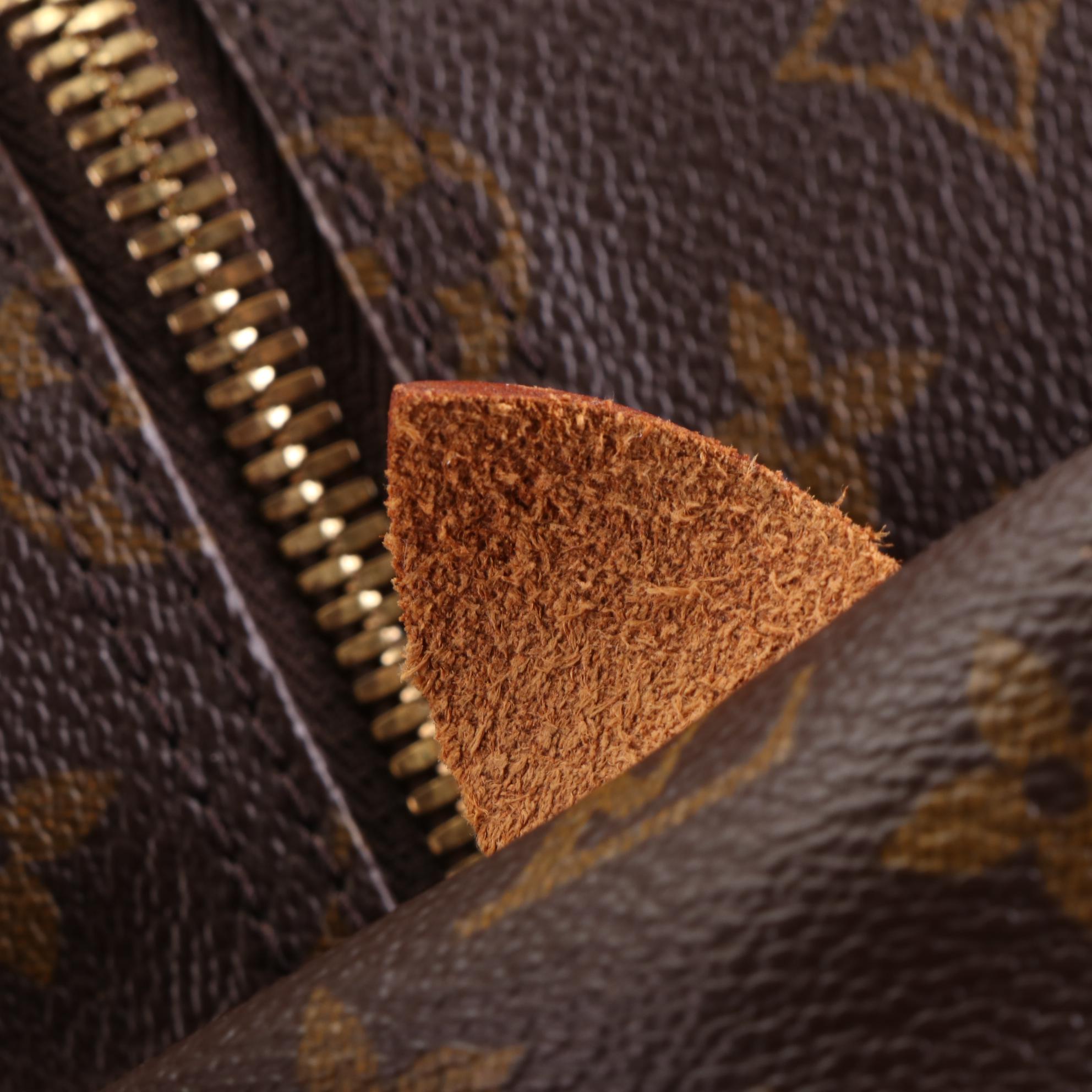 Louis Vuitton Keepall 55 in Monogram Canvas and Vachetta Leather