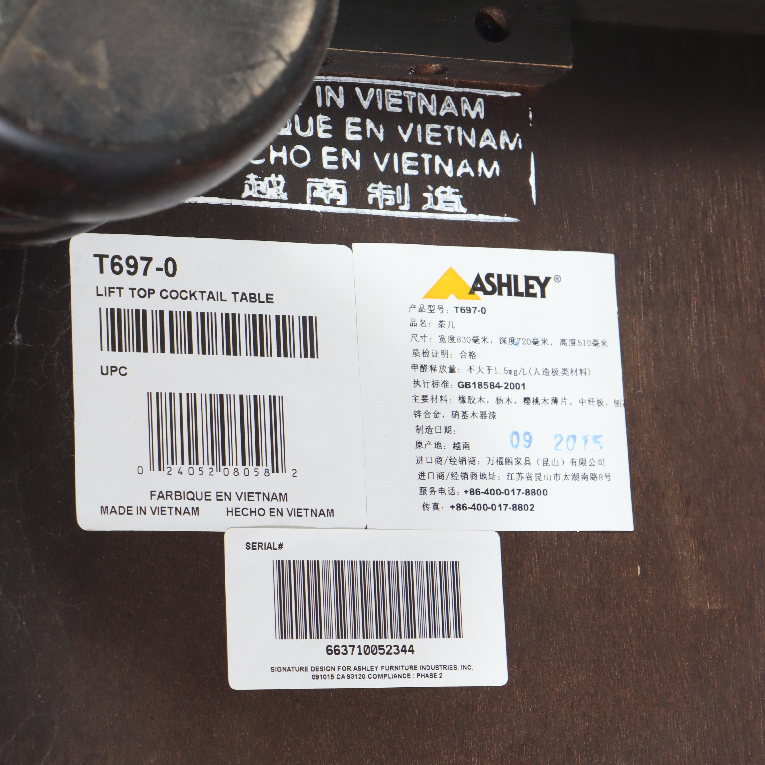 Ashley Furniture "Porter" Lift-Top Coffee Table