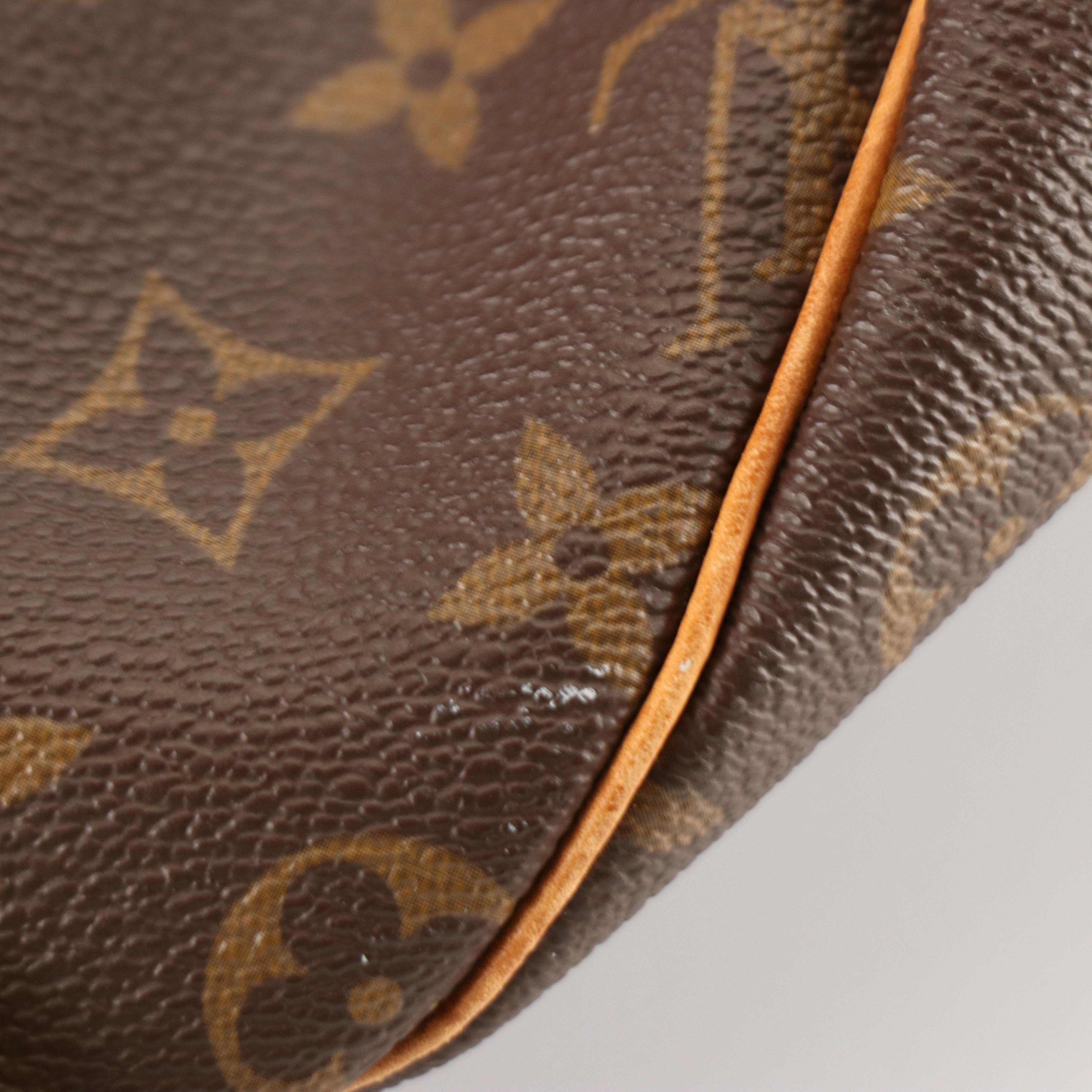 Louis Vuitton Keepall 50 Bandoulière in Monogram Canvas and Vachetta Leather