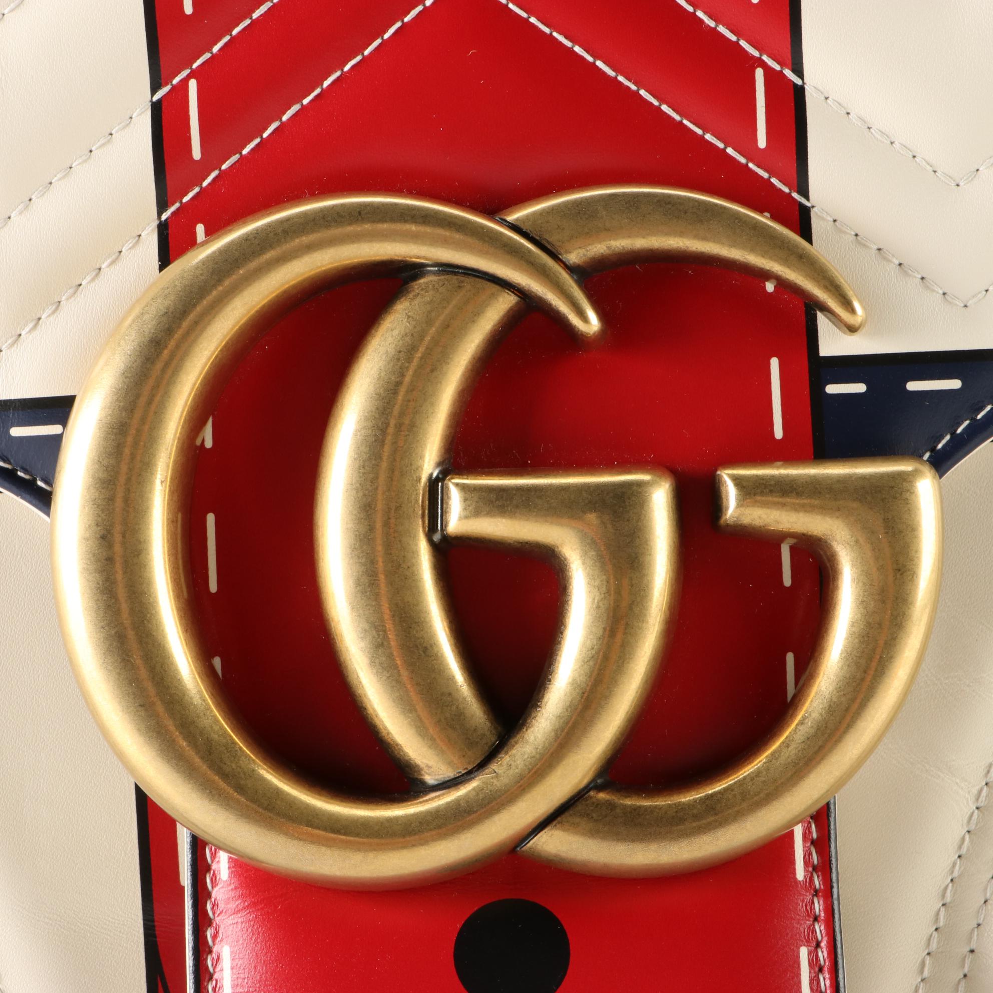 Gucci GG Marmont Flap Bag Maxi in Trompe L'Oeil Matelasse Leather