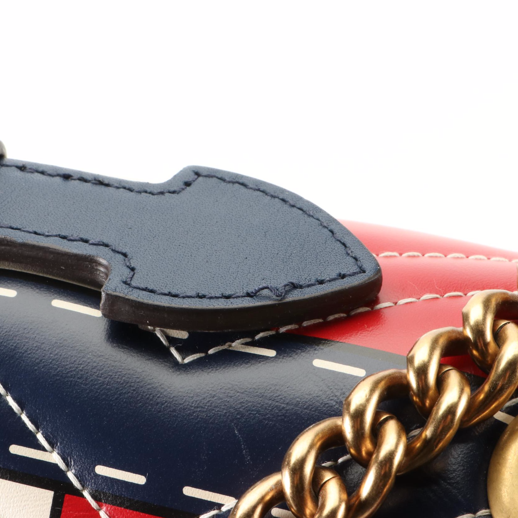 Gucci GG Marmont Flap Bag Maxi in Trompe L'Oeil Matelasse Leather