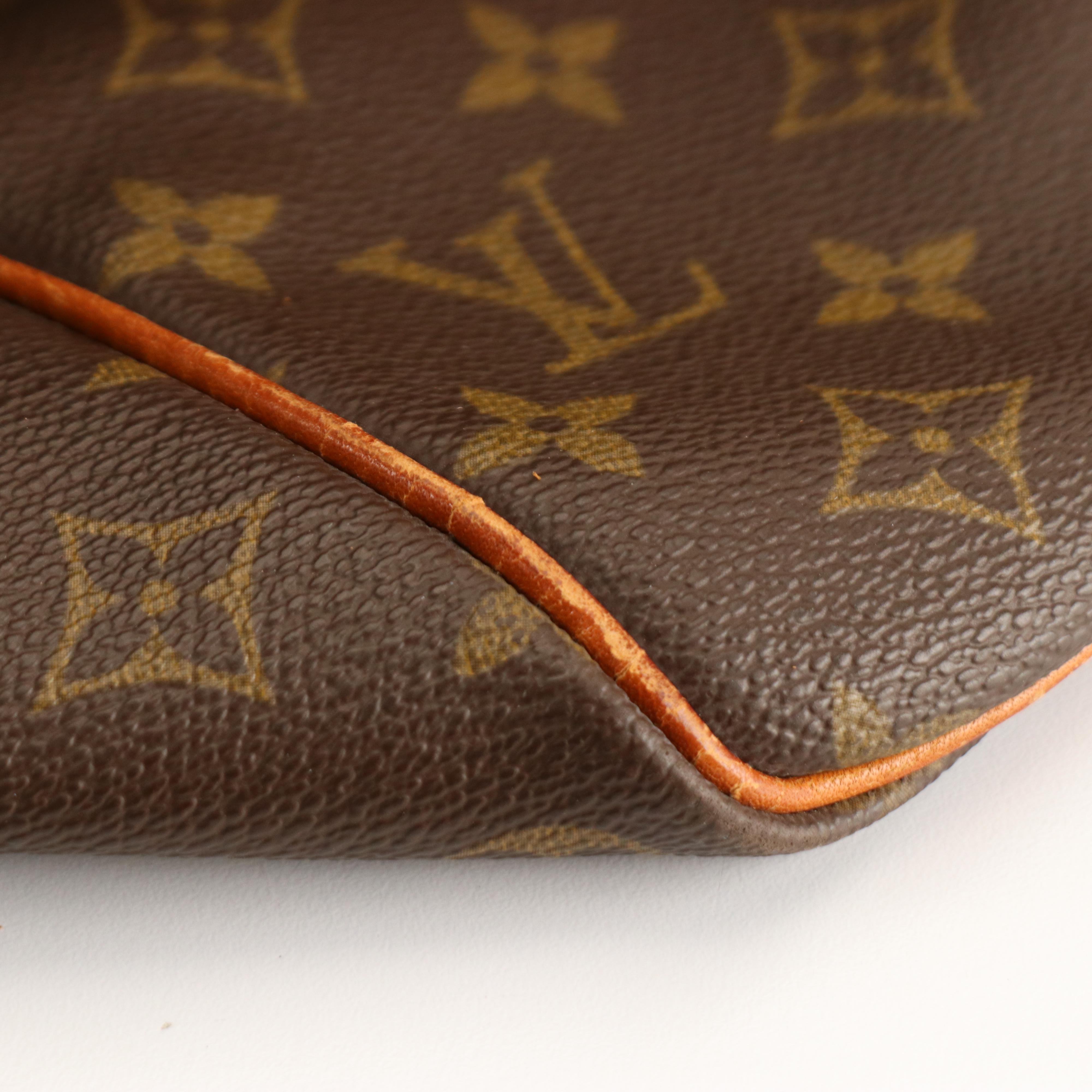 Louis Vuitton Keepall 50 in Monogram Canvas