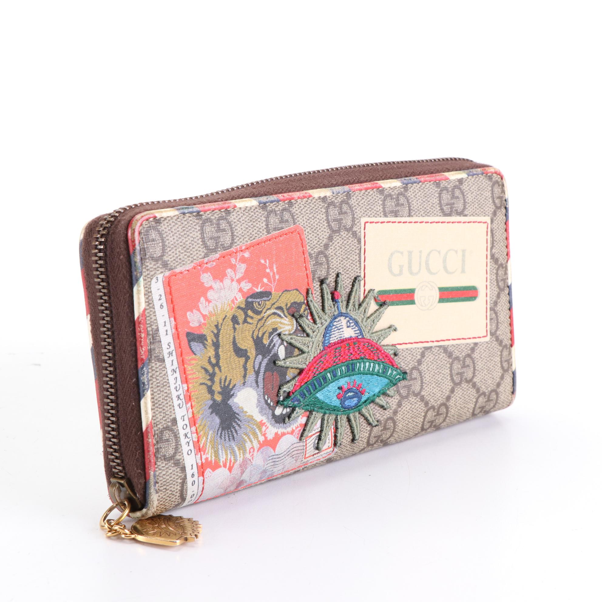 Gucci GG Supreme Canvas Courier Zip-Around Wallet