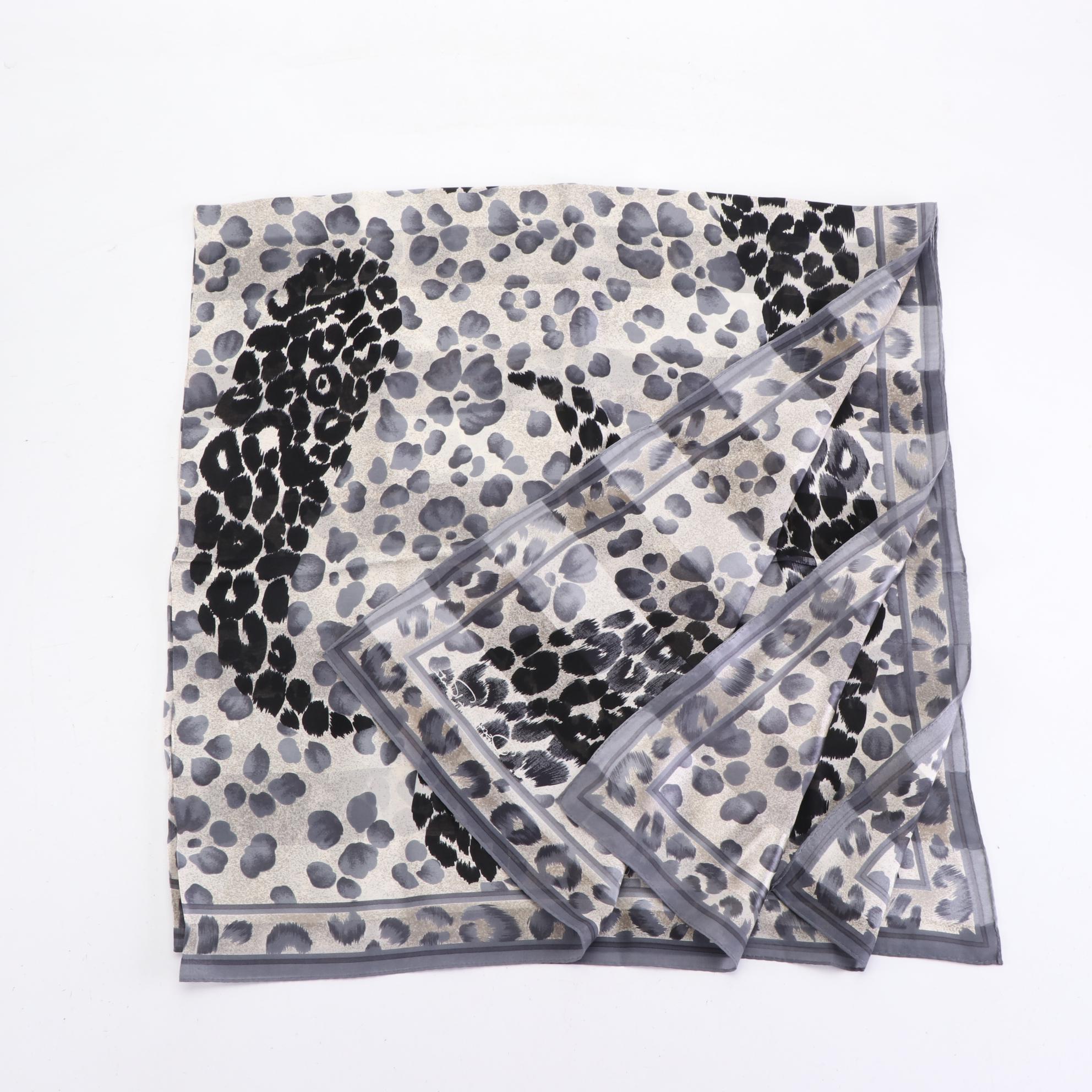 Vera Neumann, Oscar de la Renta, Albert Nipon, Anne Klein, and More Scarves