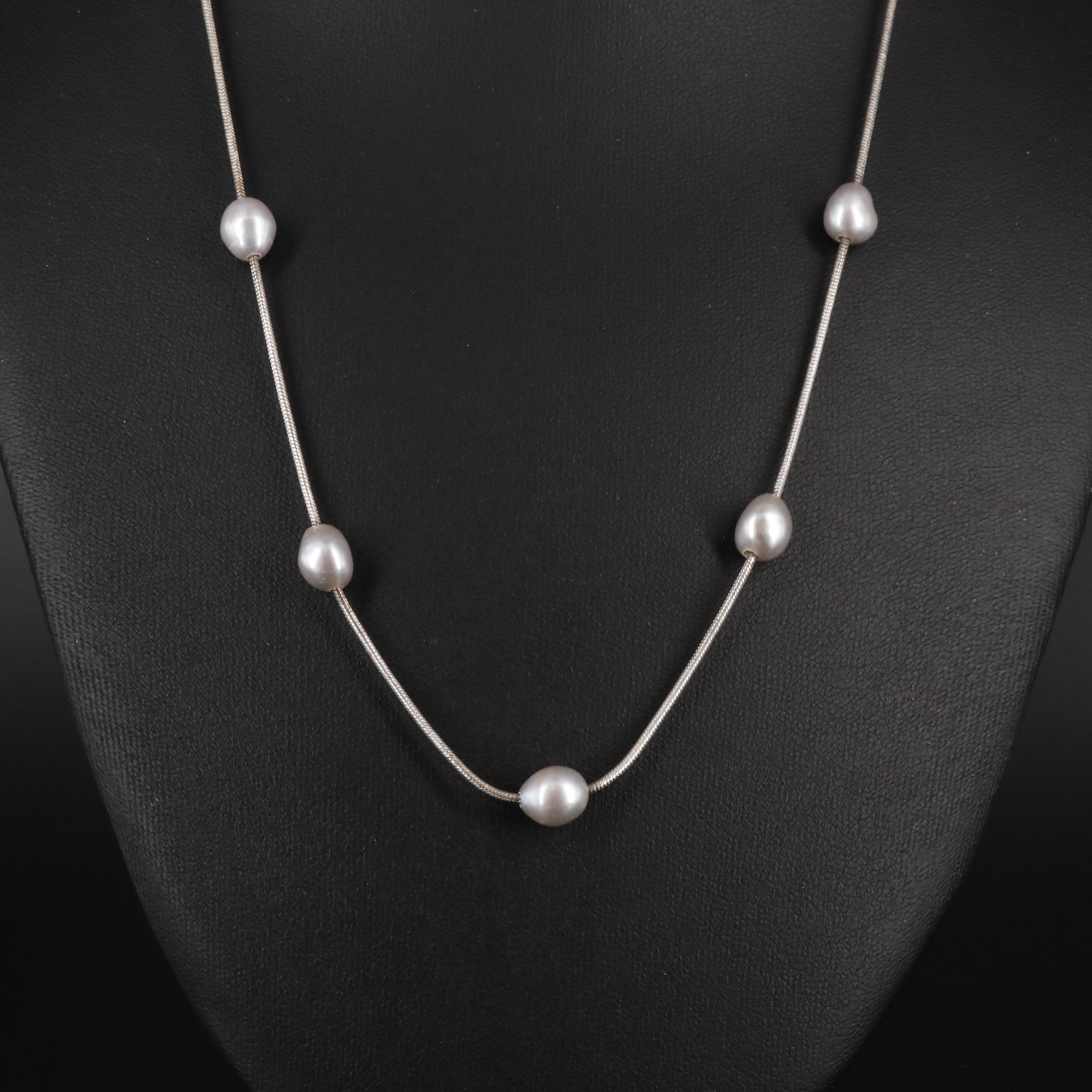 Metal Pearl Necklace