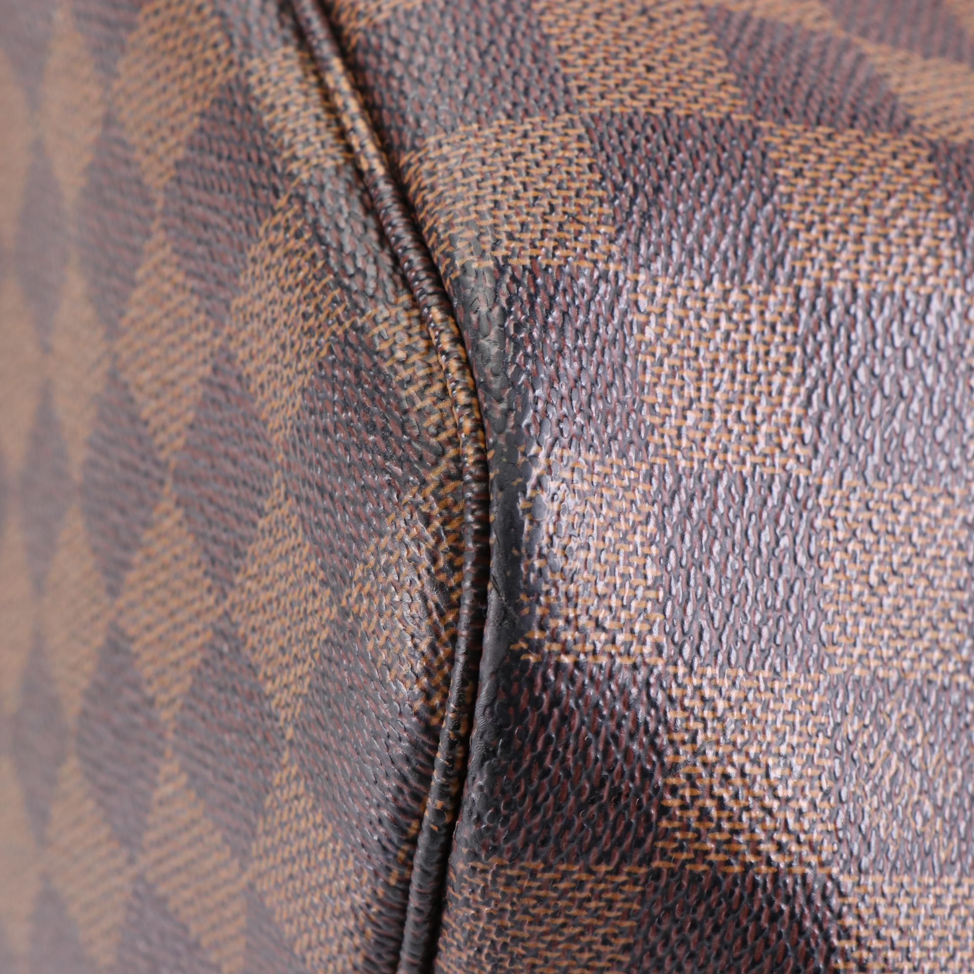 Louis Vuitton Neverfull MM in Damier Ebene Canvas and Leather