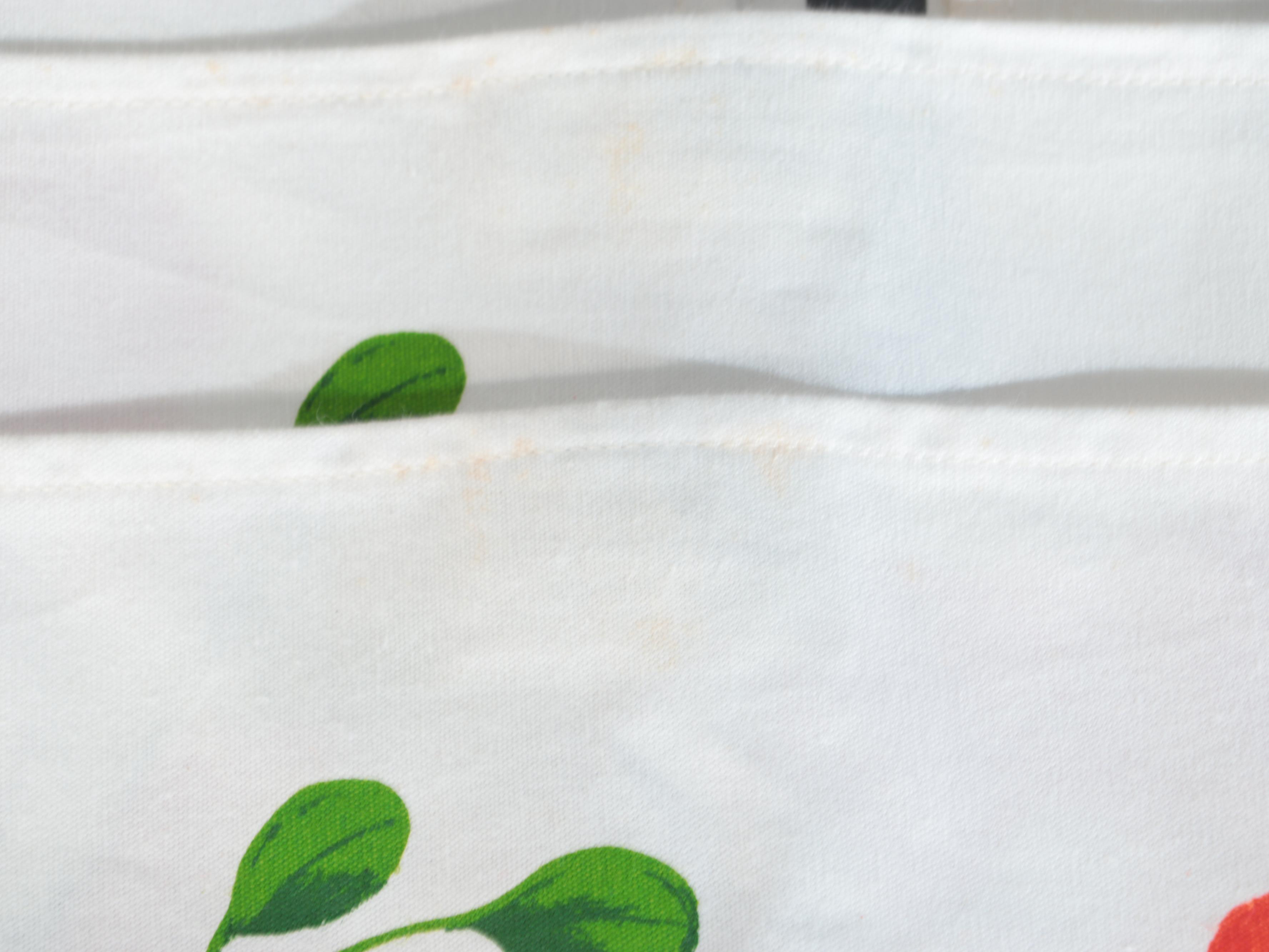 Vera with Other Printed Tablecloths, Placemats and Napkins